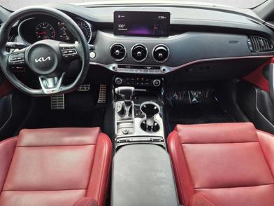2022 Kia Stinger