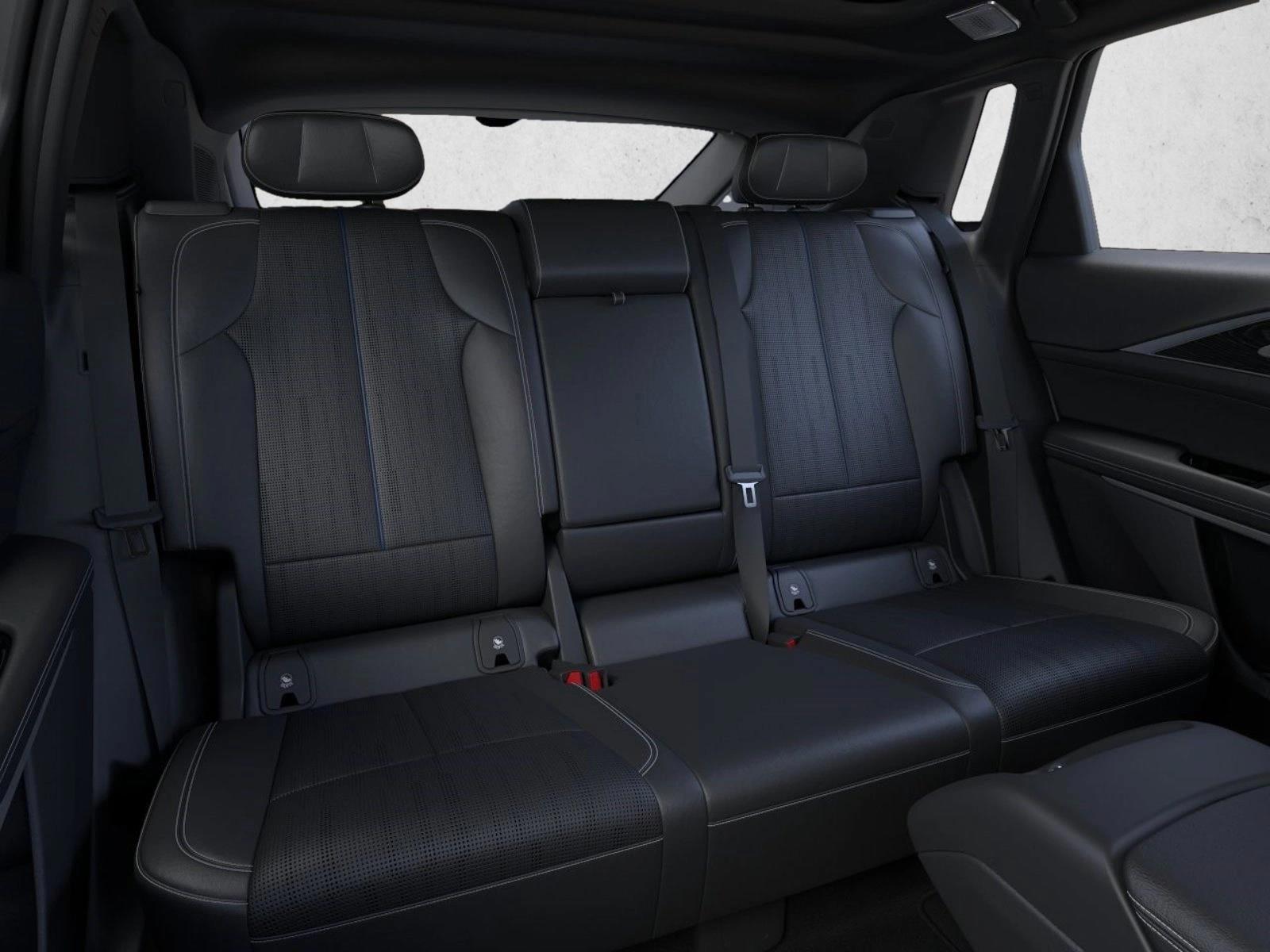 2026 Cadillac LYRIQ Premium Sport - Photo 17