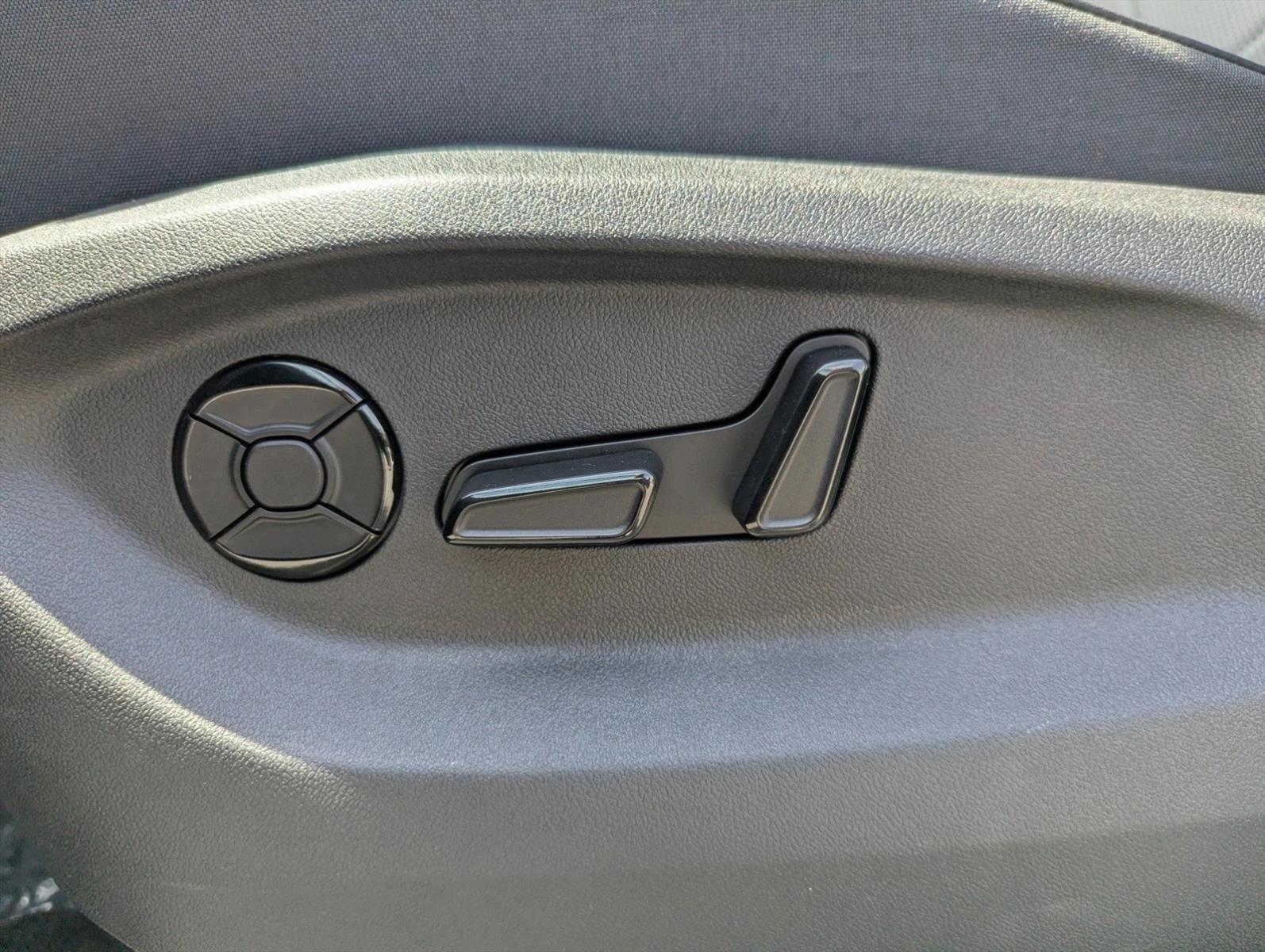 Thumbnail: 2026 Volkswagen Tiguan - 4