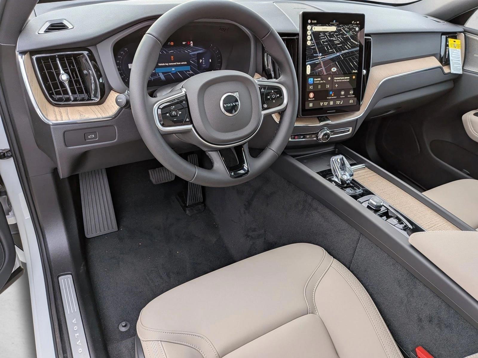 Thumbnail: 2026 Volvo XC60 - 3