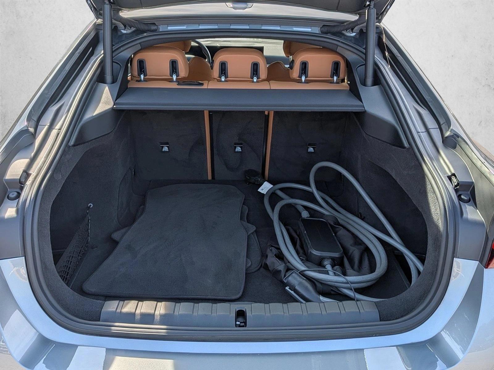 2023 BMW i4 40 - Photo 6