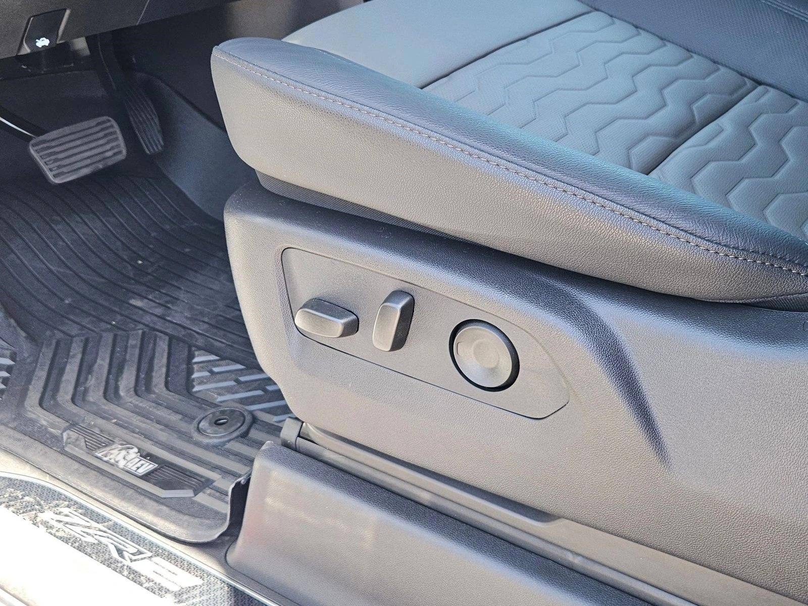 Thumbnail: 2026 Chevrolet Silverado 1500 - 5