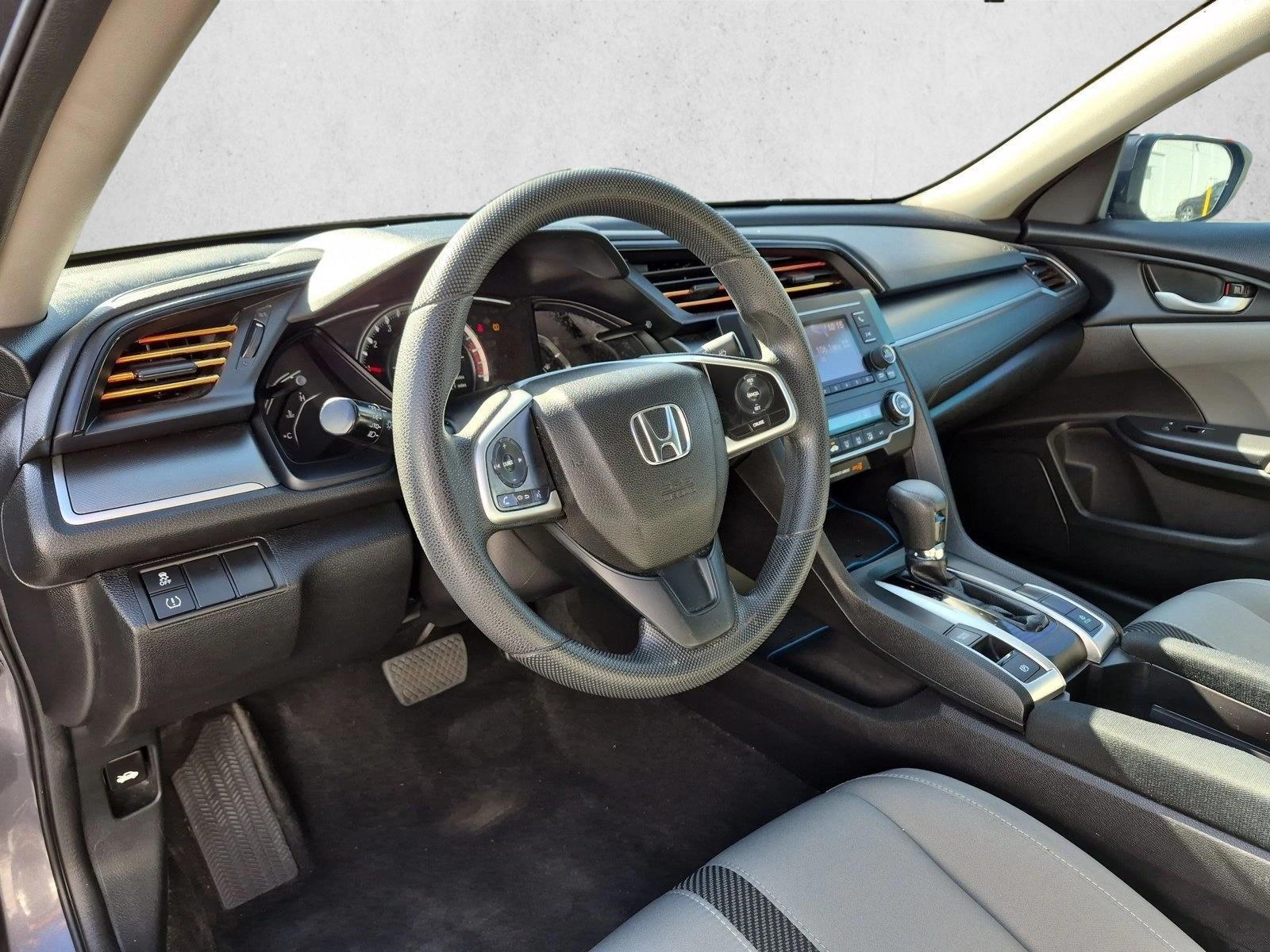 Thumbnail: 2018 Honda Civic - 3