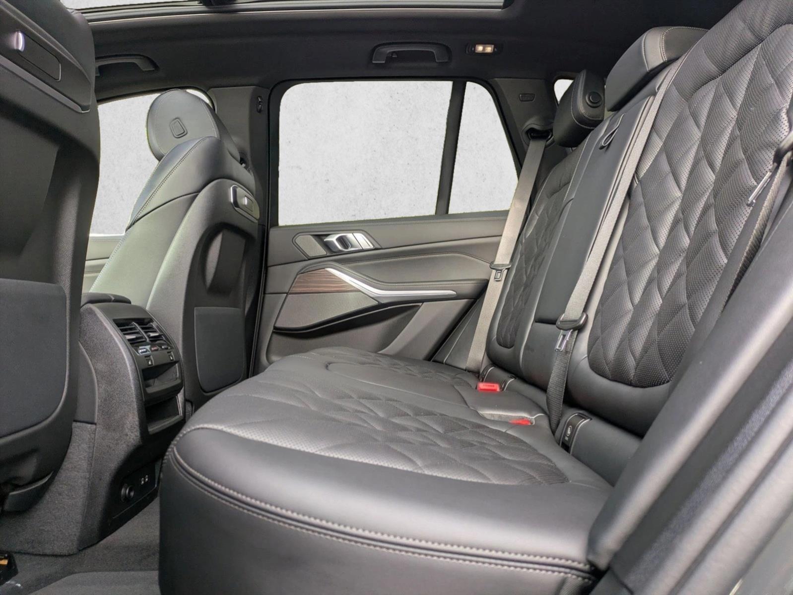 Thumbnail: 2026 BMW X5 - 4