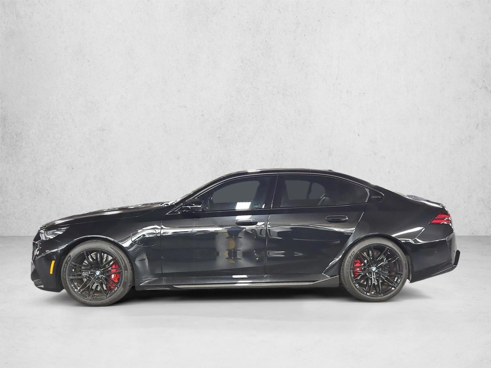Thumbnail: 2026 BMW M5 - 2