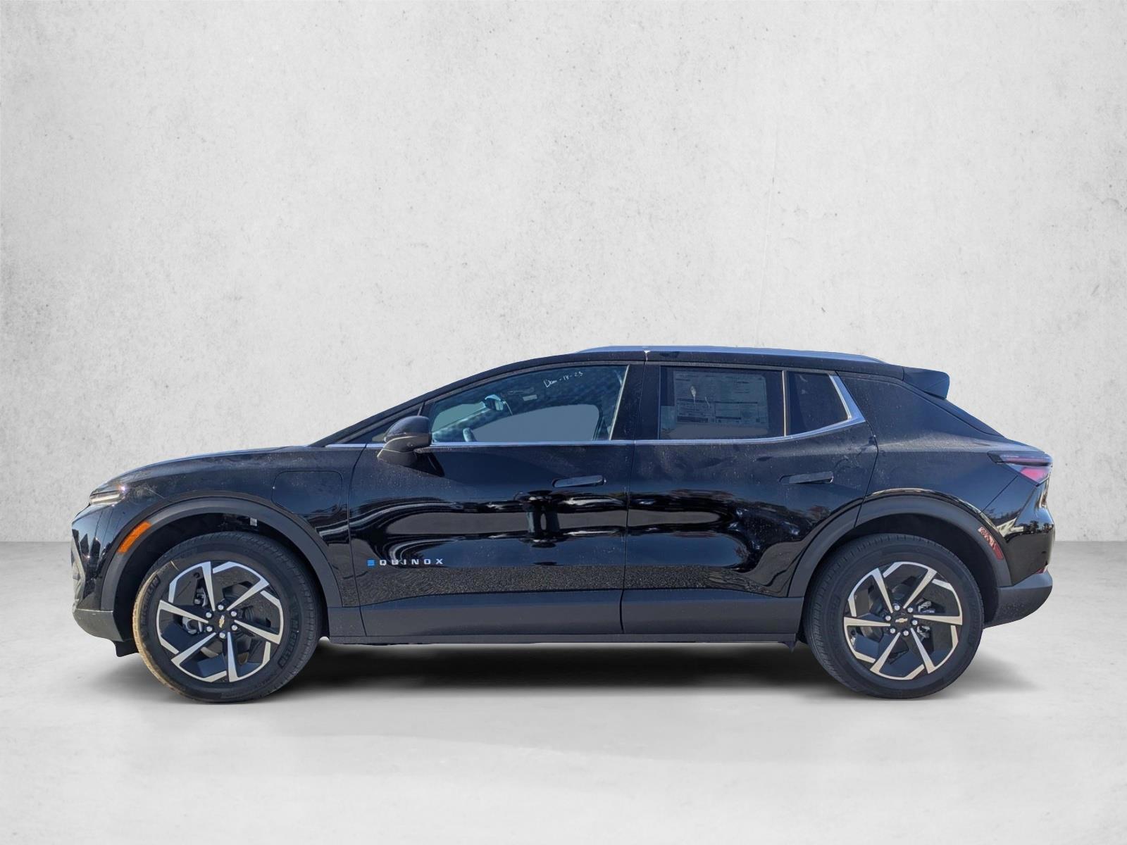 Thumbnail: 2026 Chevrolet Equinox - 2