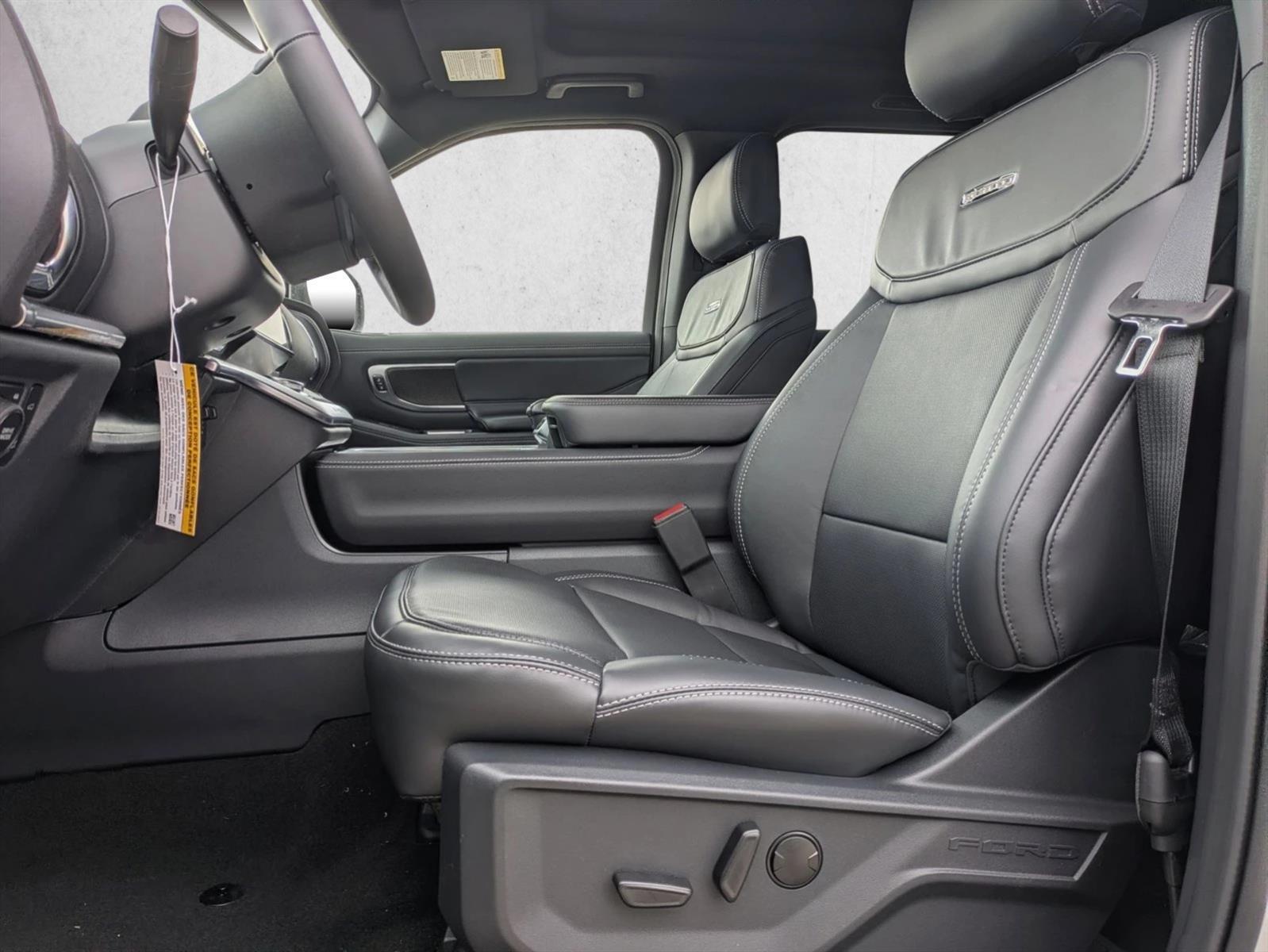 Thumbnail: 2025 Ford Expedition MAX - 5