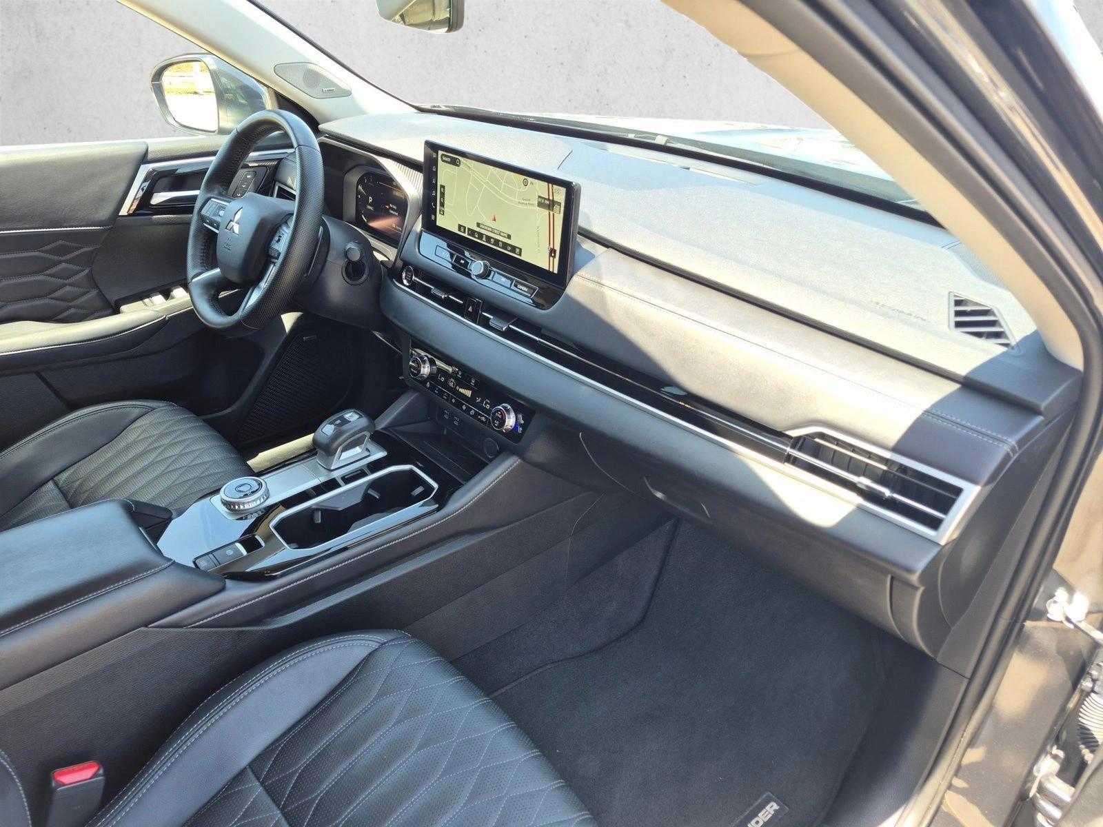 2025 Mitsubishi MitsubishiOutlander, photo 22
