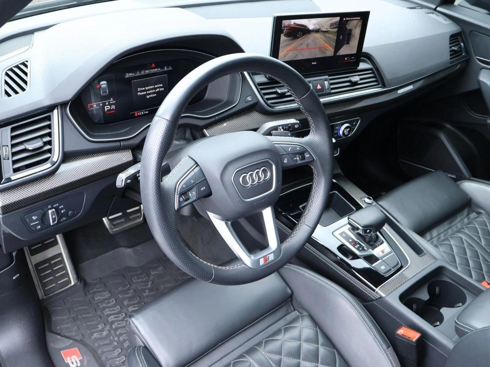 Thumbnail: 2023 Audi SQ5 - 3