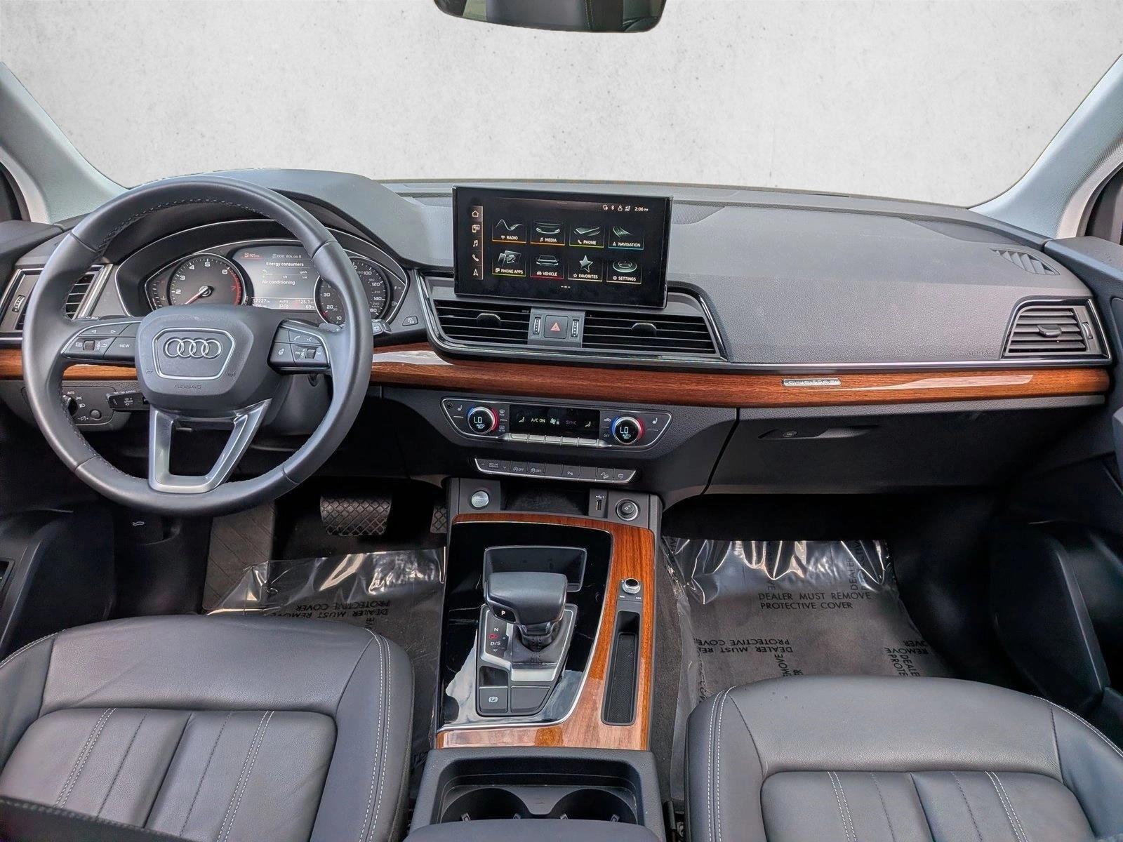Thumbnail: 2023 Audi Q5 - 4