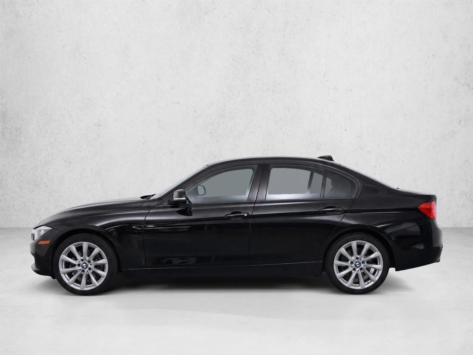 Thumbnail: 2015 BMW 3 Series - 2