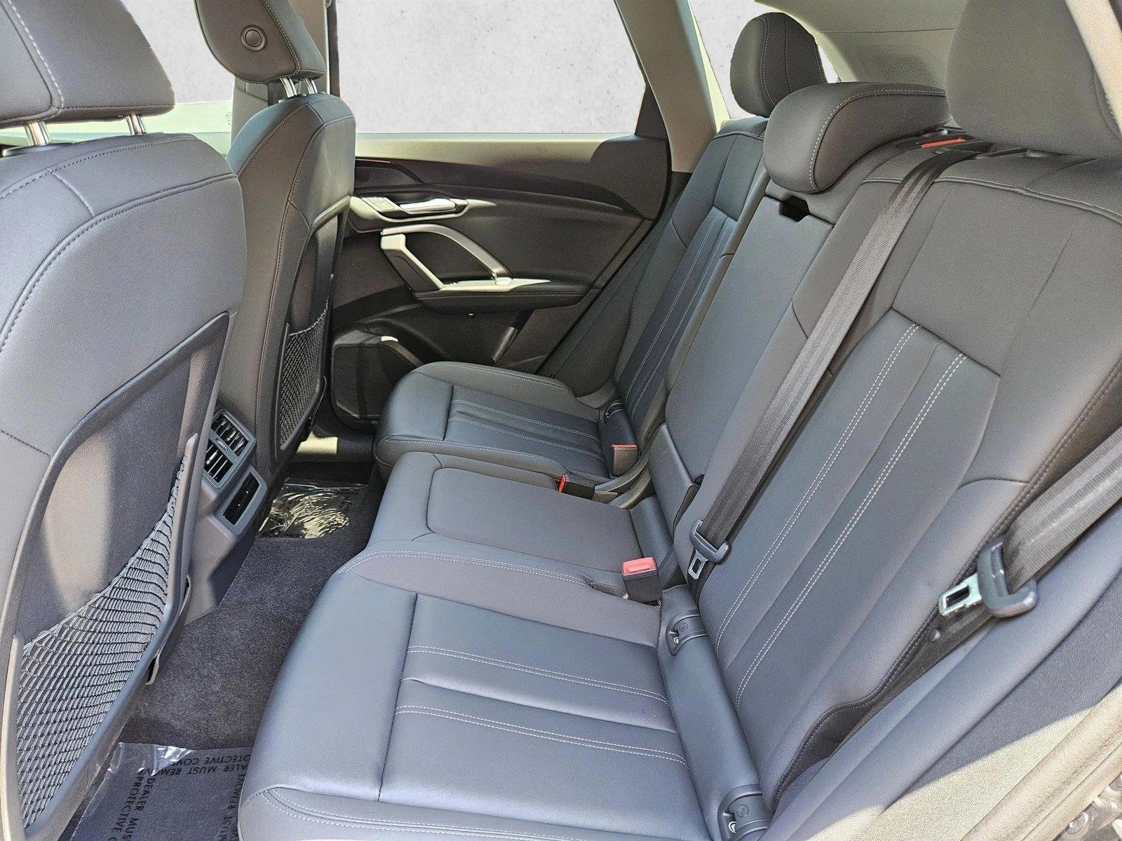 2025 Audi Q5 Premium - Photo 24