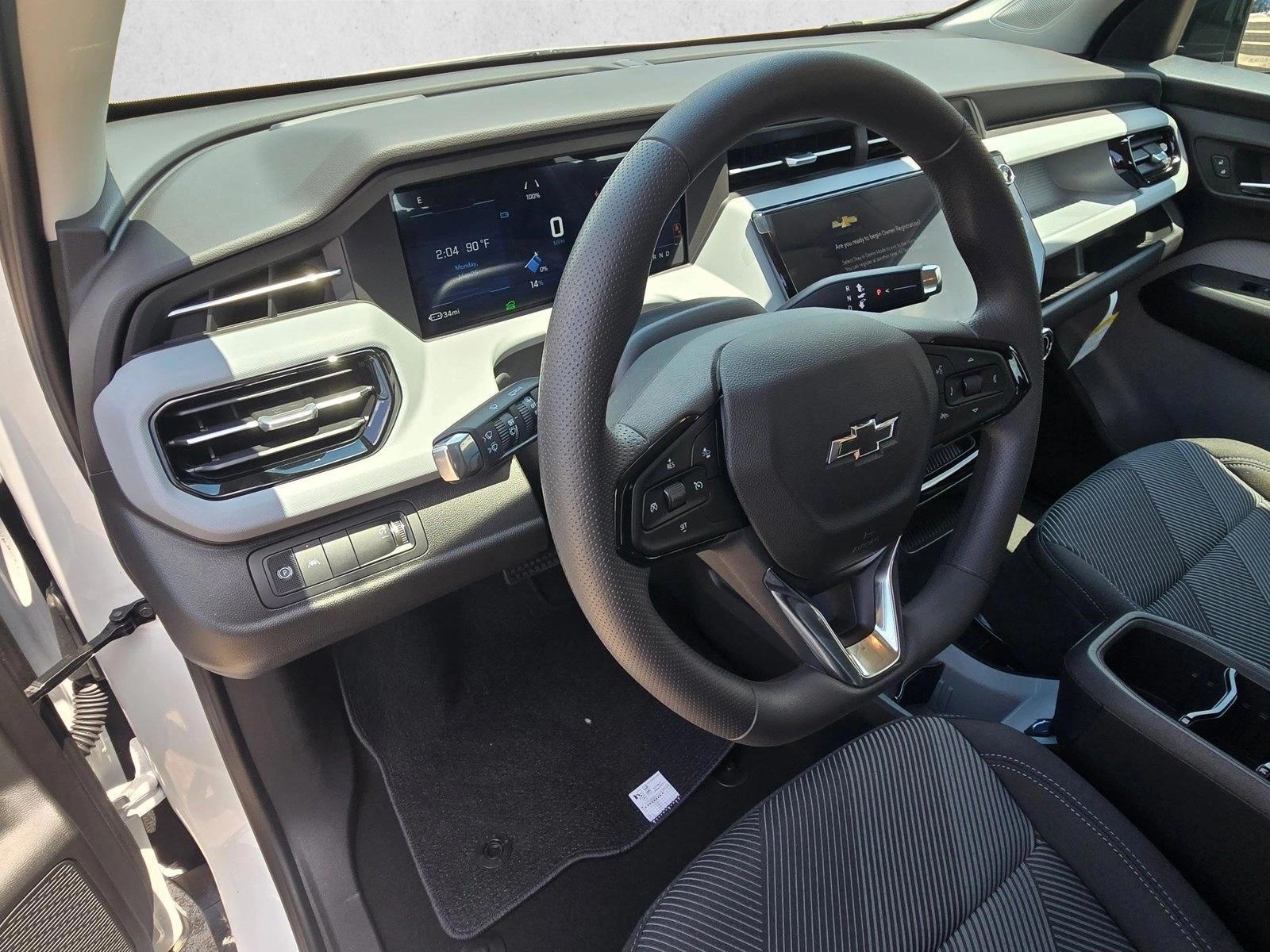 Thumbnail: 2027 Chevrolet Bolt EV - 3