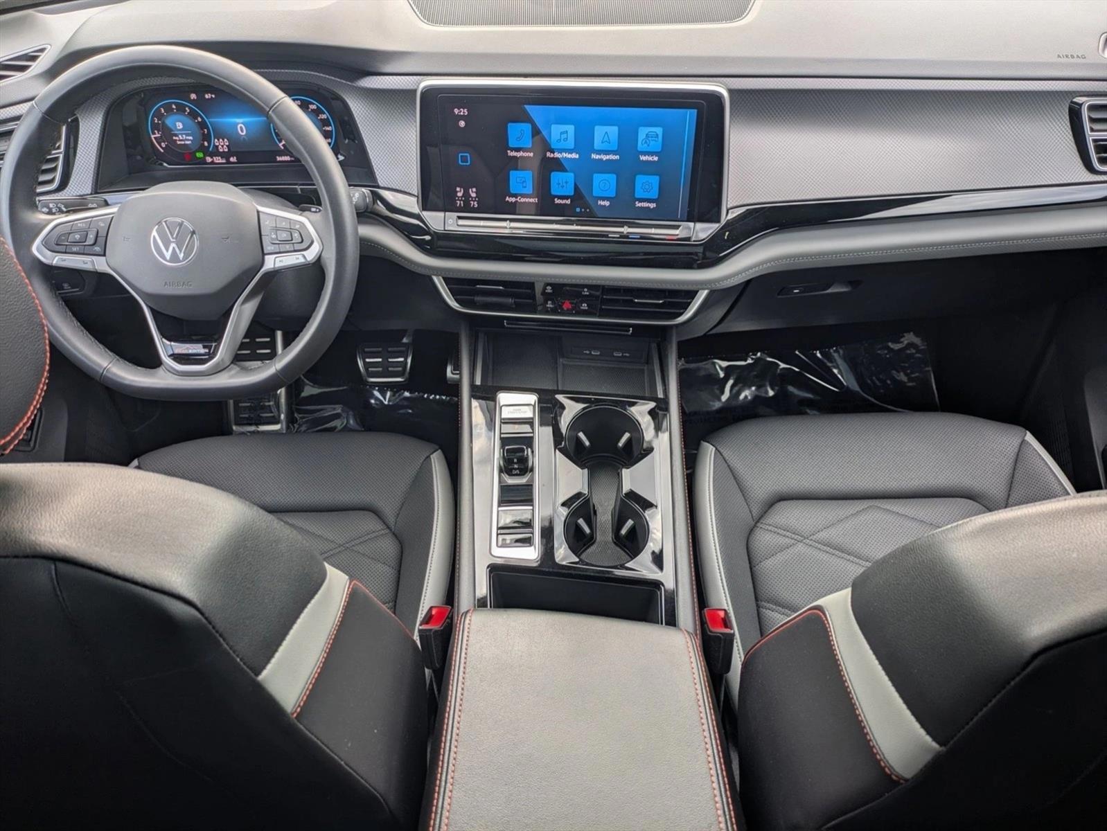 Thumbnail: 2024 Volkswagen Atlas - 4