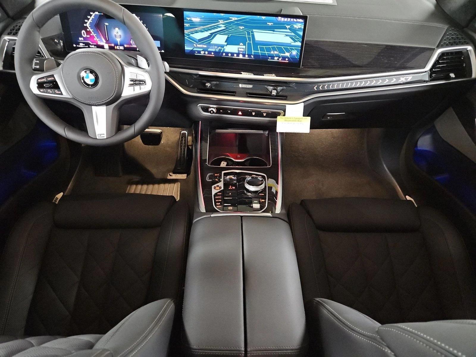 Thumbnail: 2027 BMW X7 - 3
