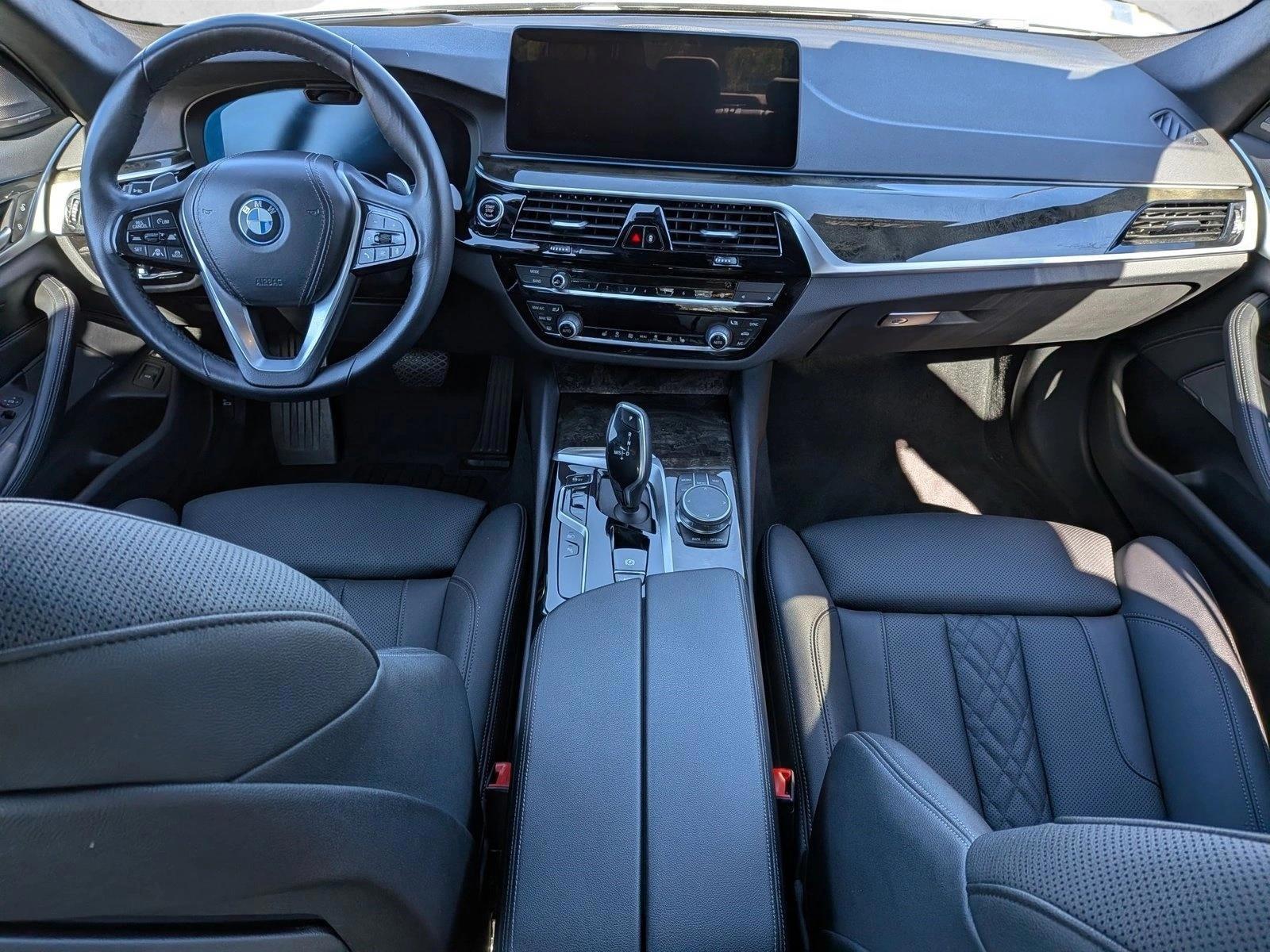 Thumbnail: 2023 BMW 5 Series - 4
