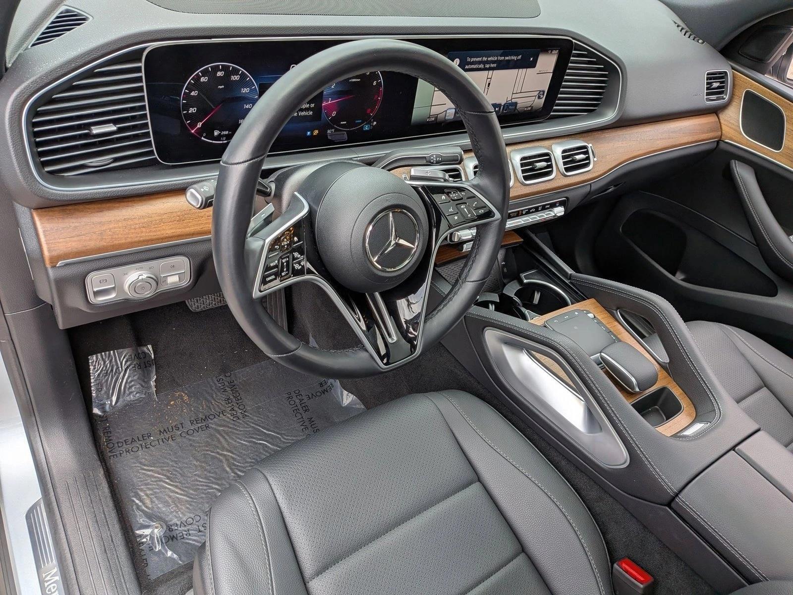 Thumbnail: 2025 Mercedes-Benz GLE - 3