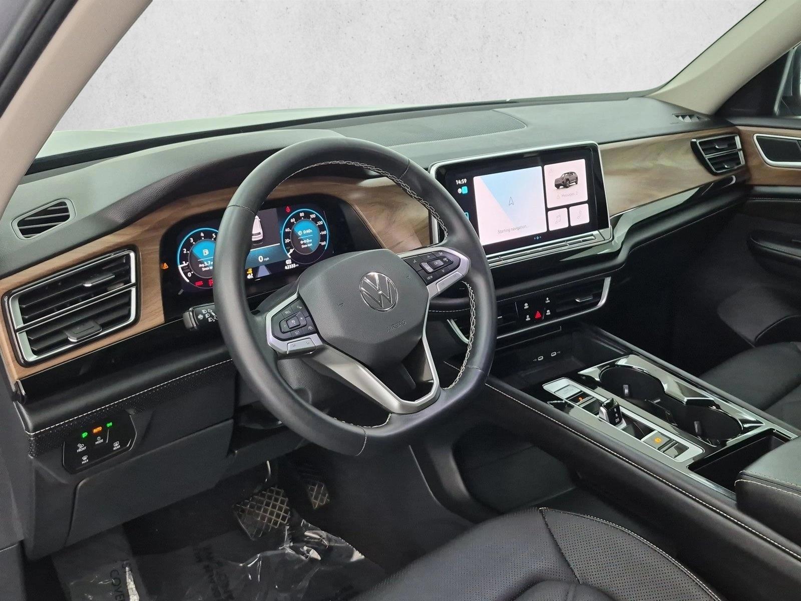 Thumbnail: 2024 Volkswagen Atlas - 3
