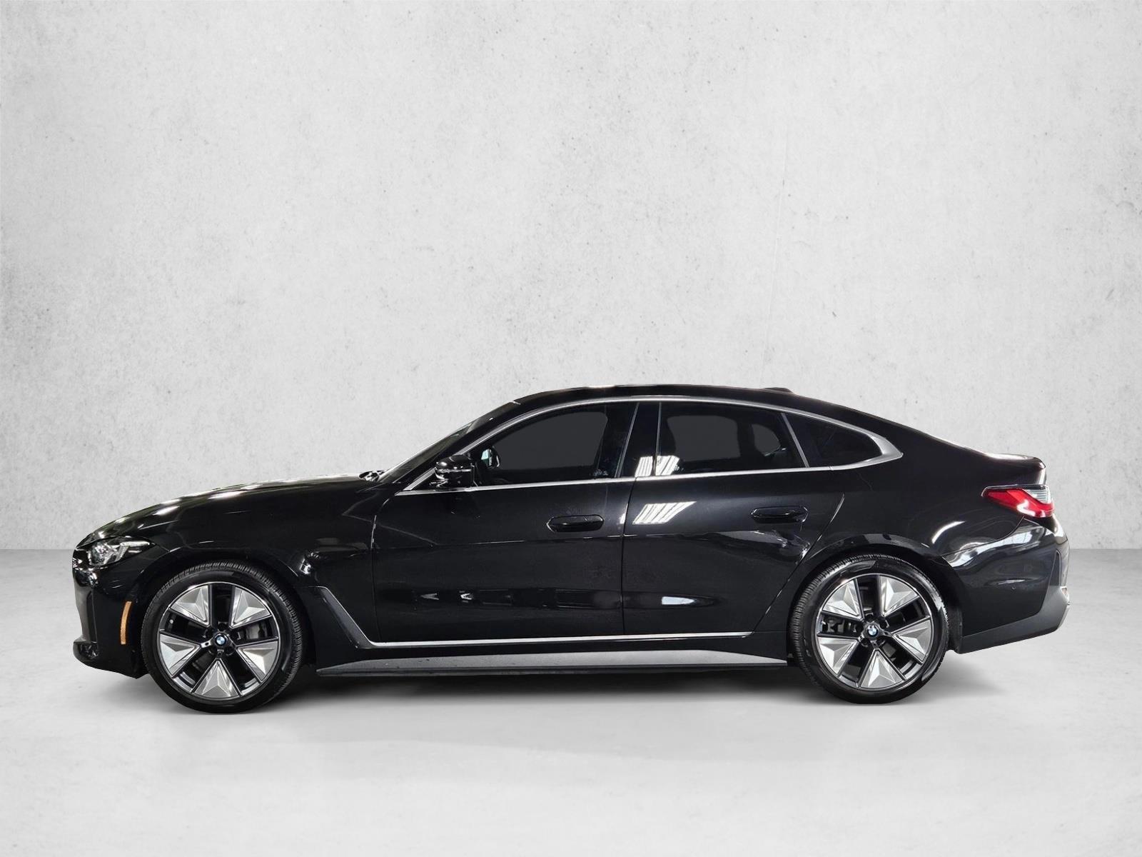 Thumbnail: 2025 BMW i4 - 2