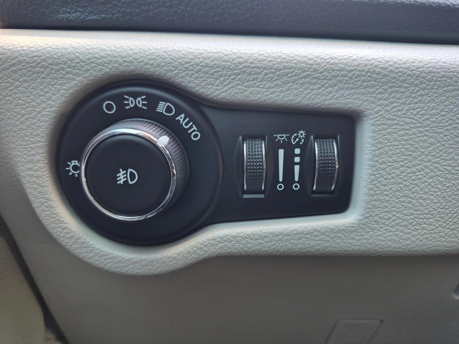 2018 Chrysler Pacifica Limited - Photo 17