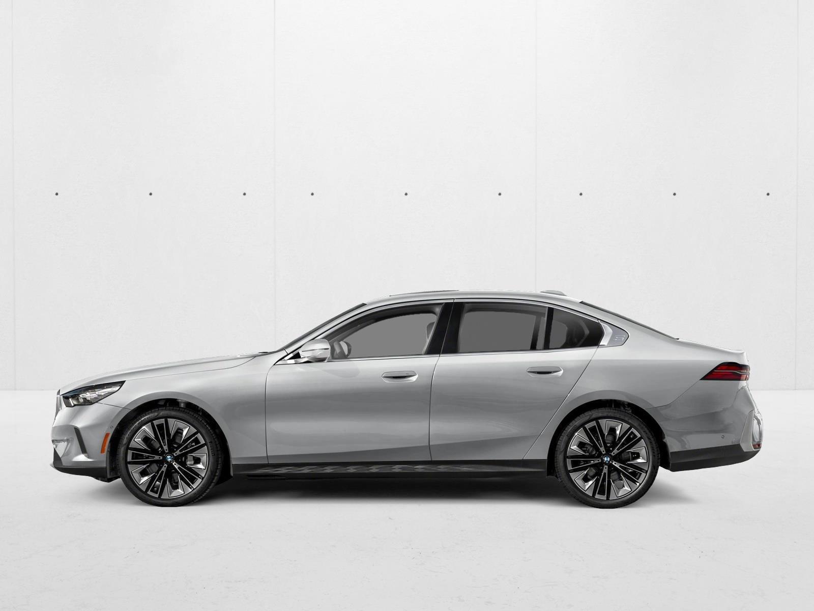 Thumbnail: 2026 BMW 5 Series - 2