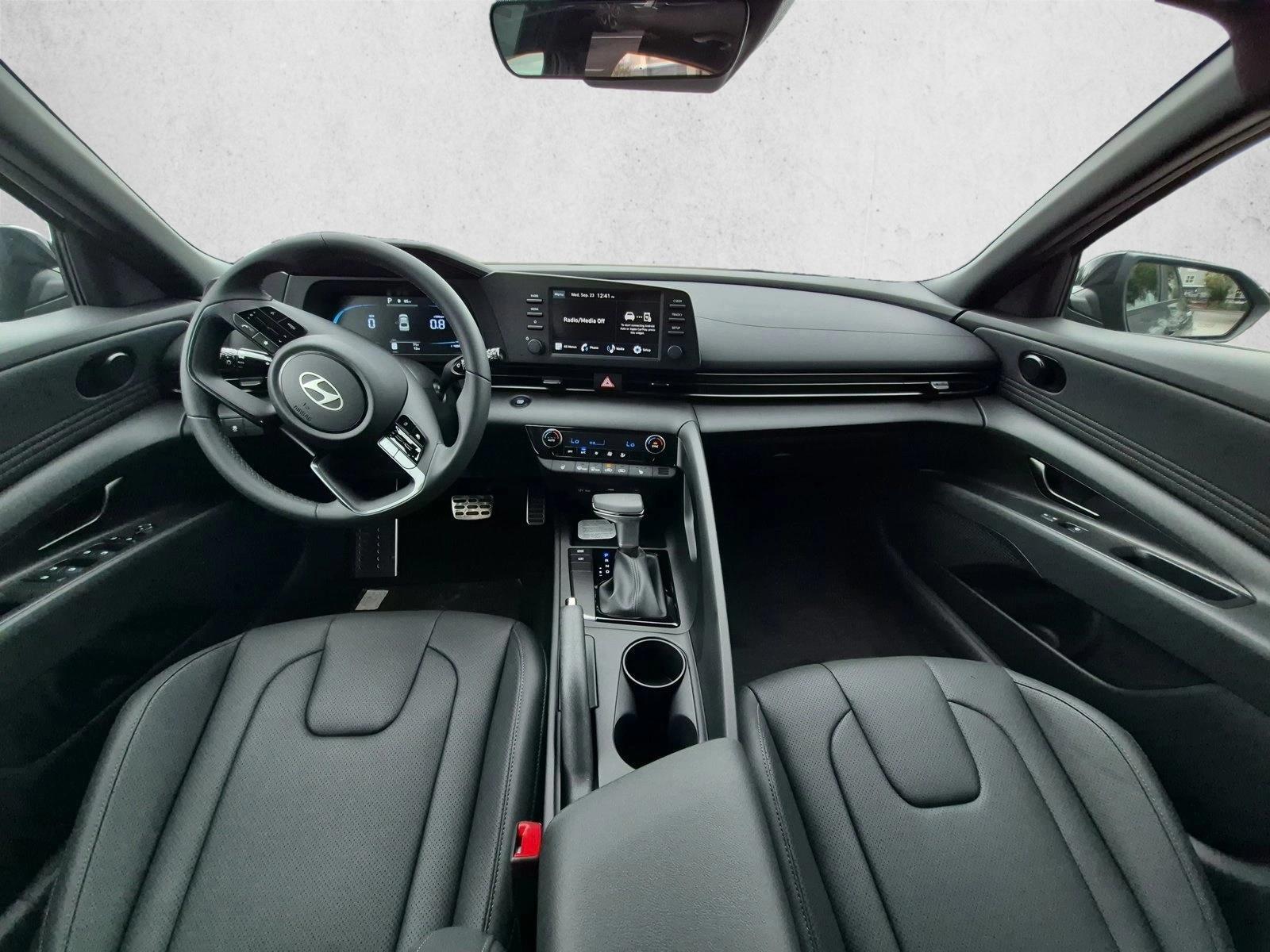 Thumbnail: 2026 Hyundai Elantra - 4