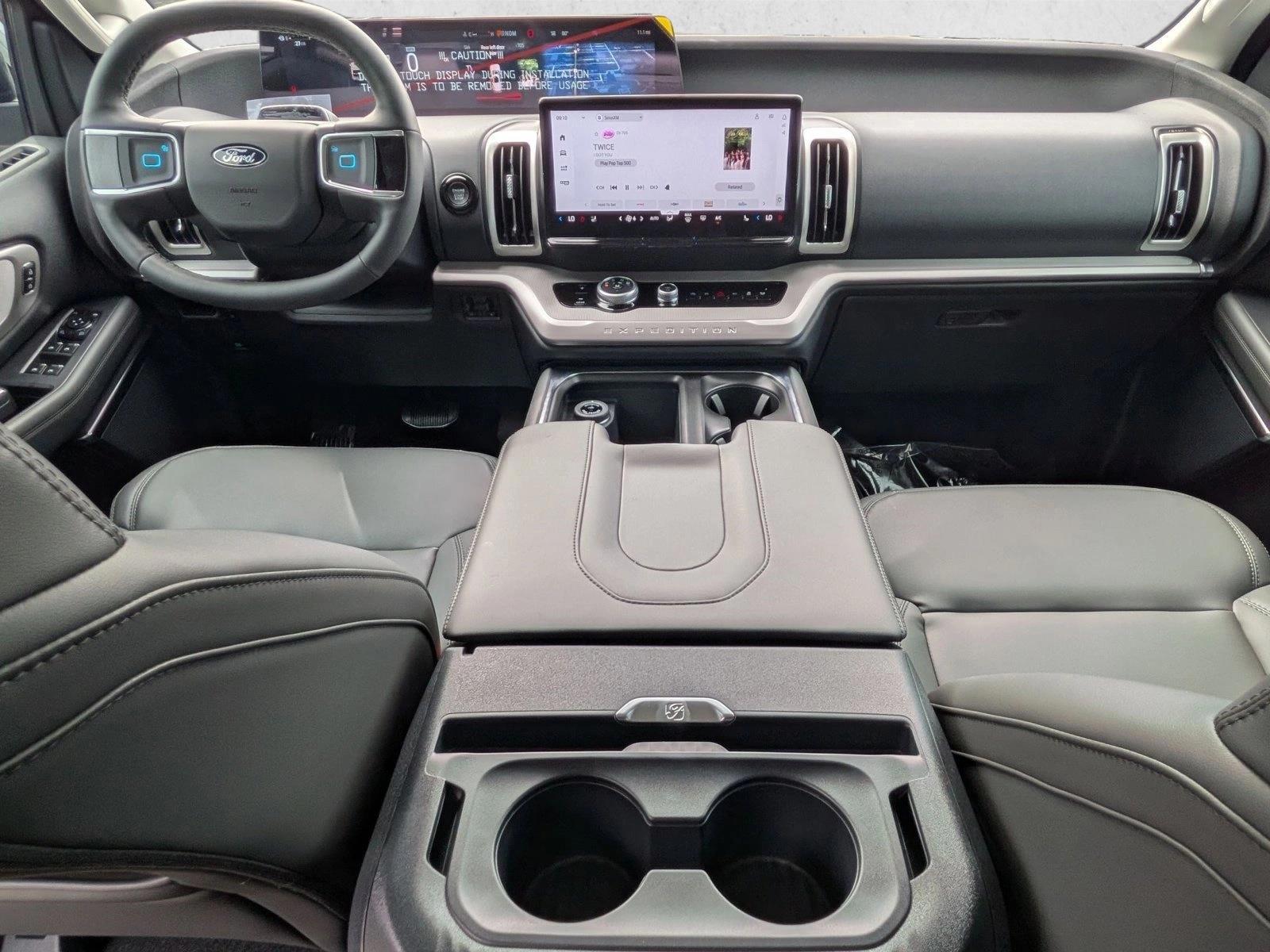 Thumbnail: 2026 Ford Expedition - 4