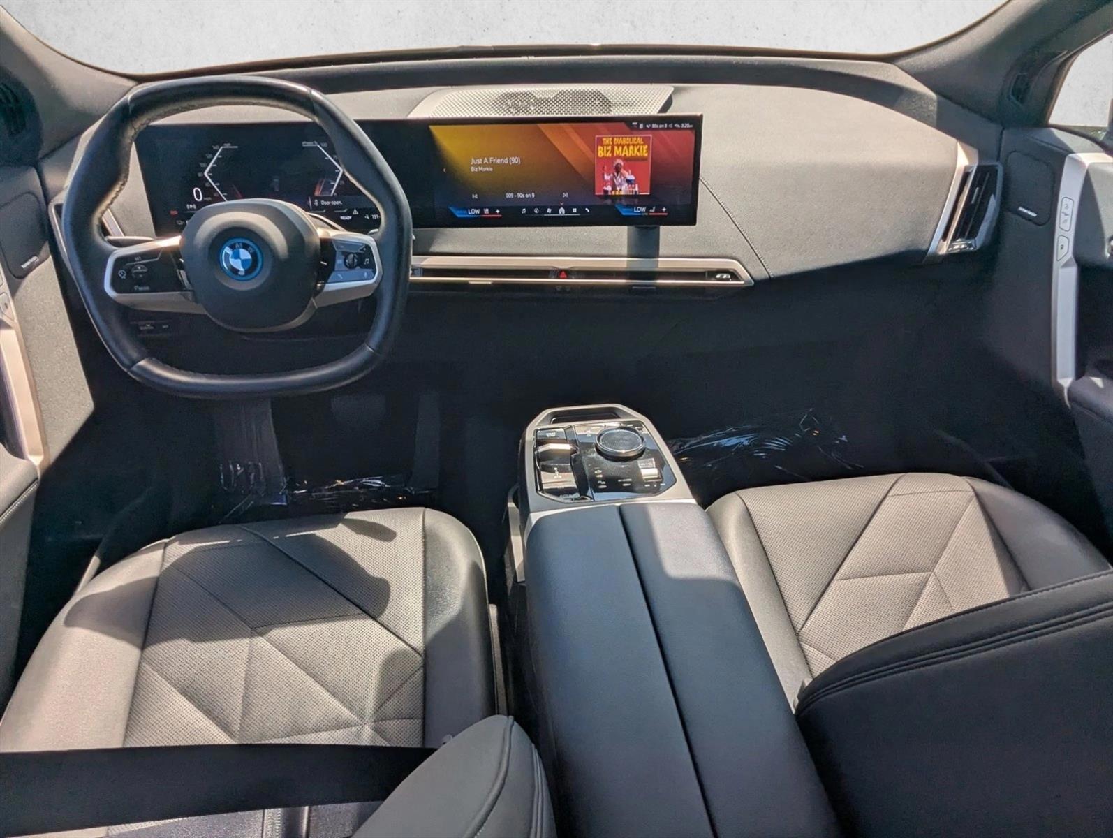 Thumbnail: 2024 BMW iX - 3