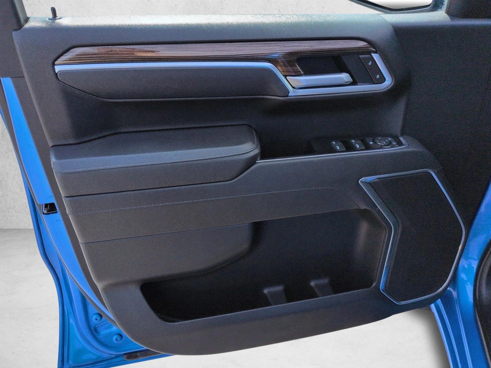 2025 Chevrolet Silverado 1500 LT - Photo 11