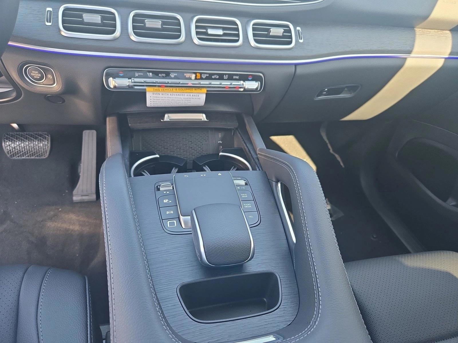 Thumbnail: 2026 Mercedes-Benz GLE - 3