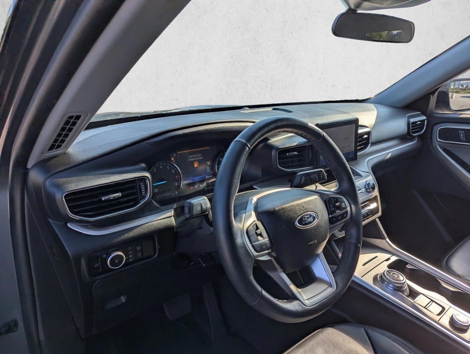 Thumbnail: 2023 Ford Explorer - 3