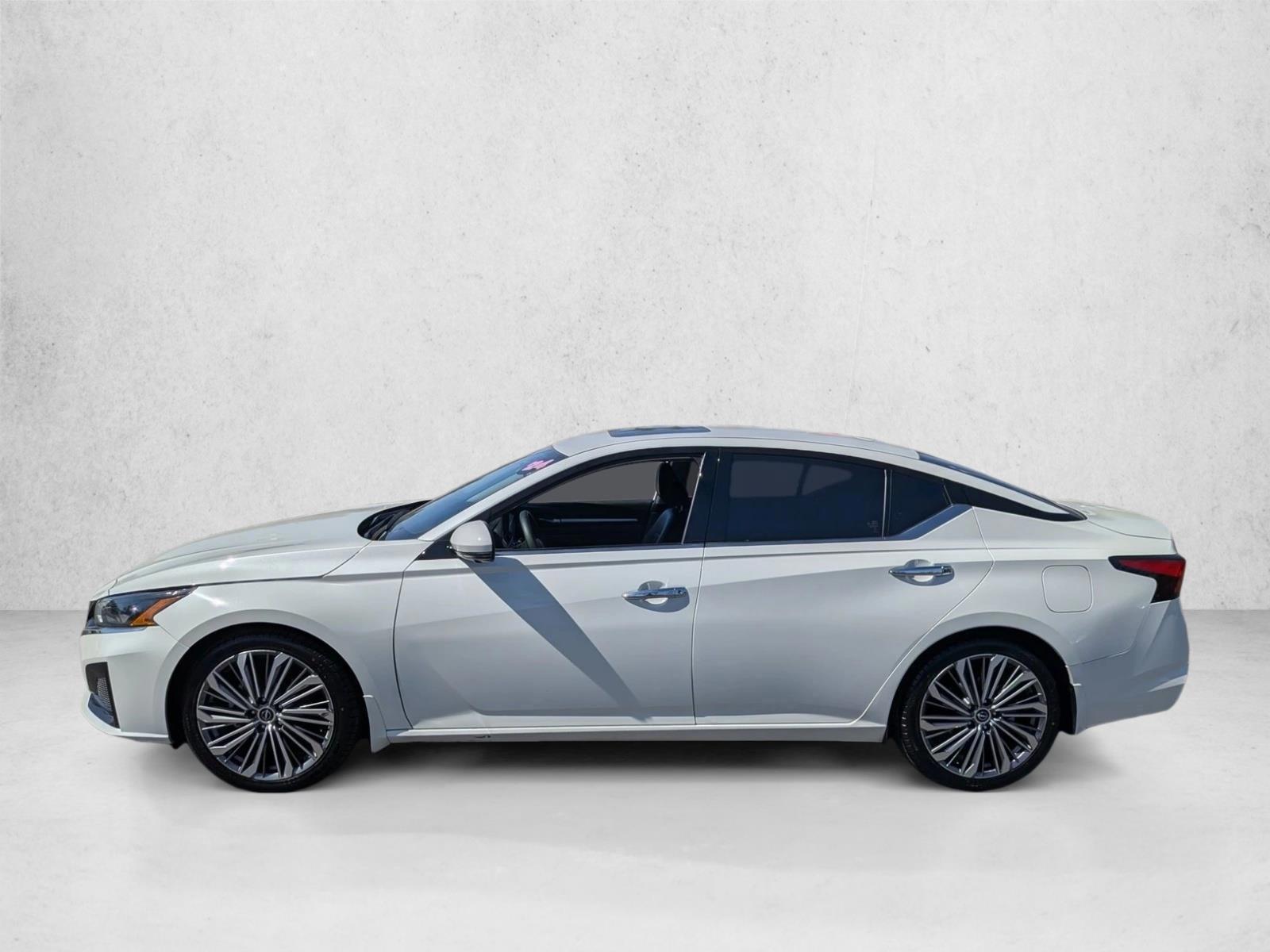 Thumbnail: 2024 Nissan Altima - 2