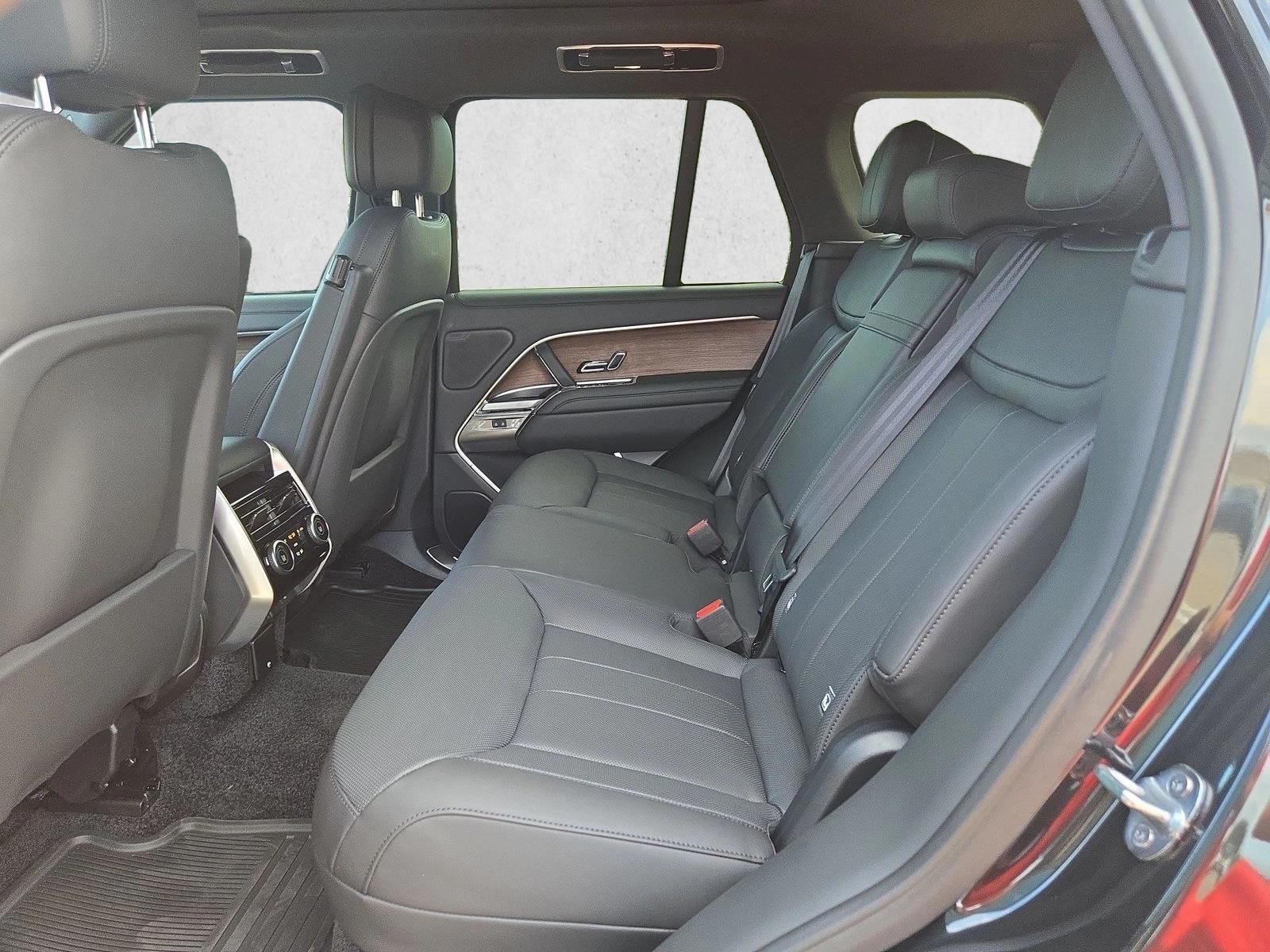 2026 Land Rover Range Rover SE - Photo 19