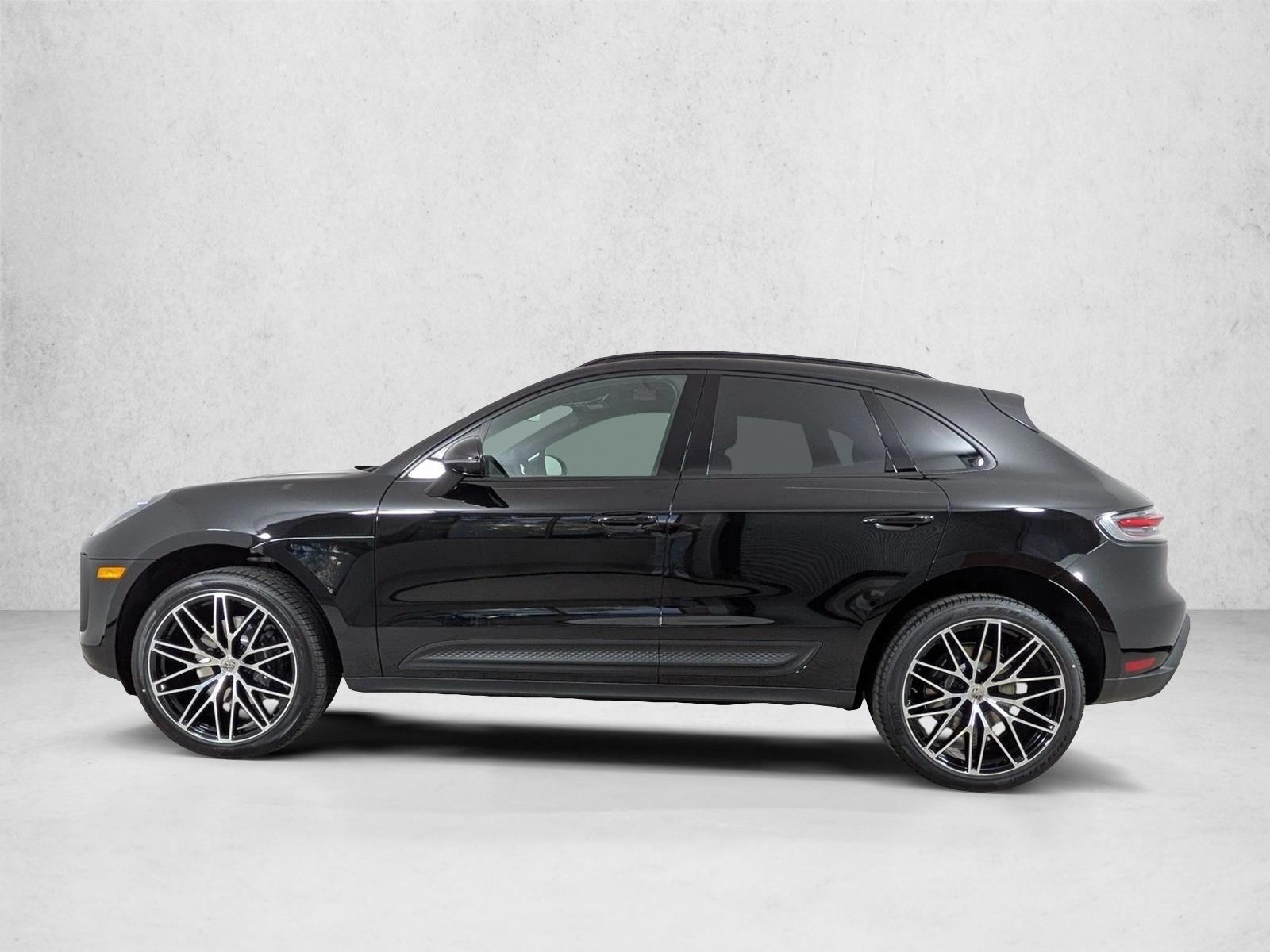 Thumbnail: 2026 Porsche Macan - 2