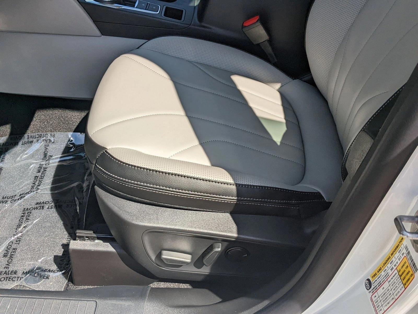 Thumbnail: 2025 Ford Escape - 4
