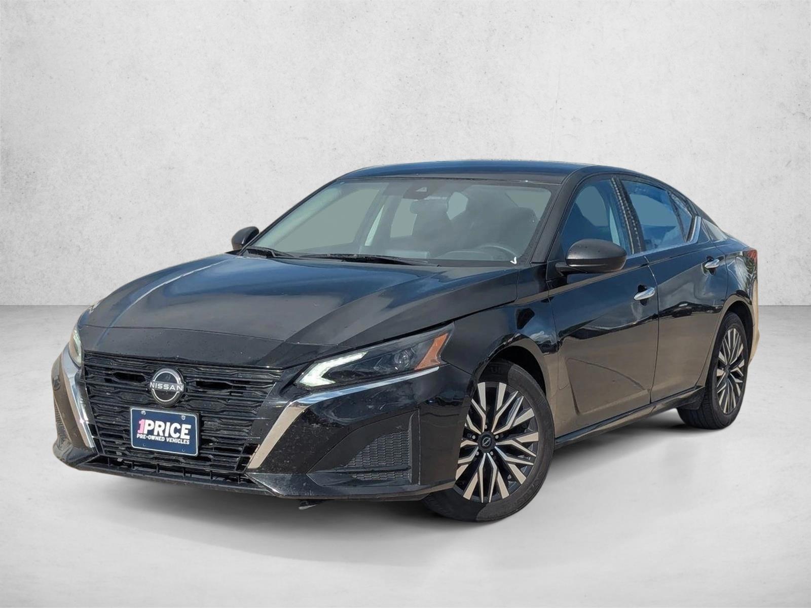 Thumbnail: 2025 Nissan Altima - 1