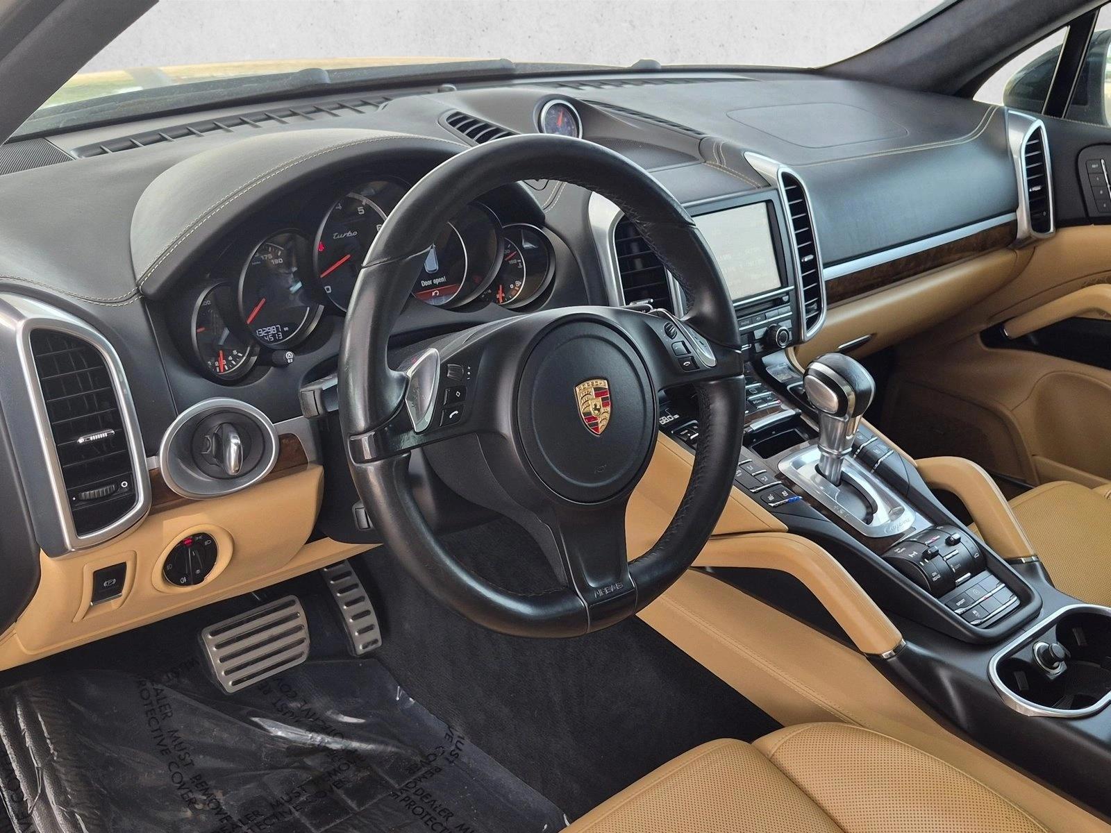 Thumbnail: 2014 Porsche Cayenne - 3