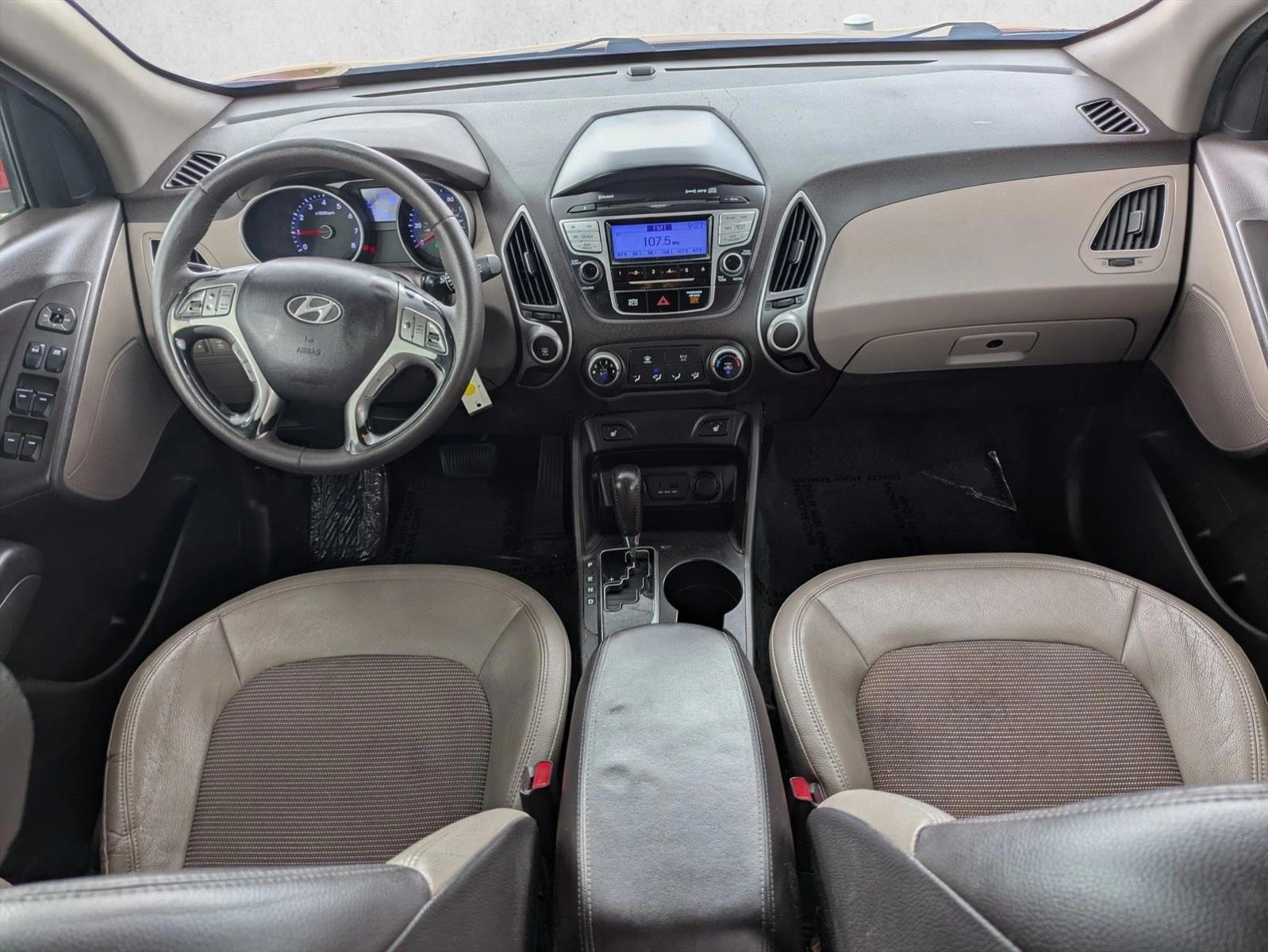 Thumbnail: 2012 Hyundai Tucson - 3