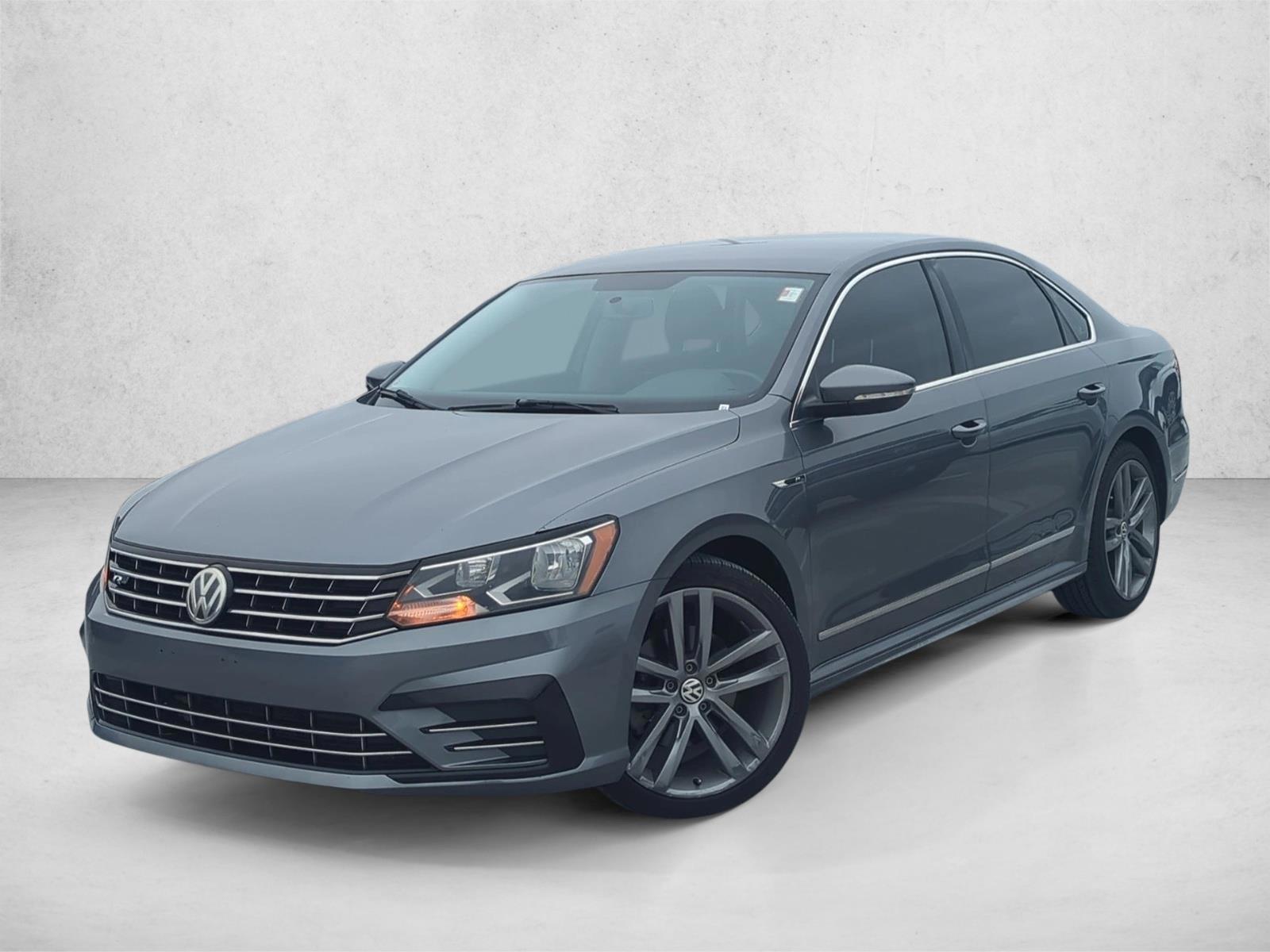 Thumbnail: 2017 Volkswagen Passat - 1