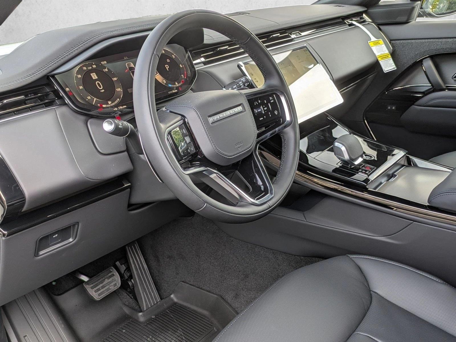Thumbnail: 2027 Land Rover Range Rover Sport - 3