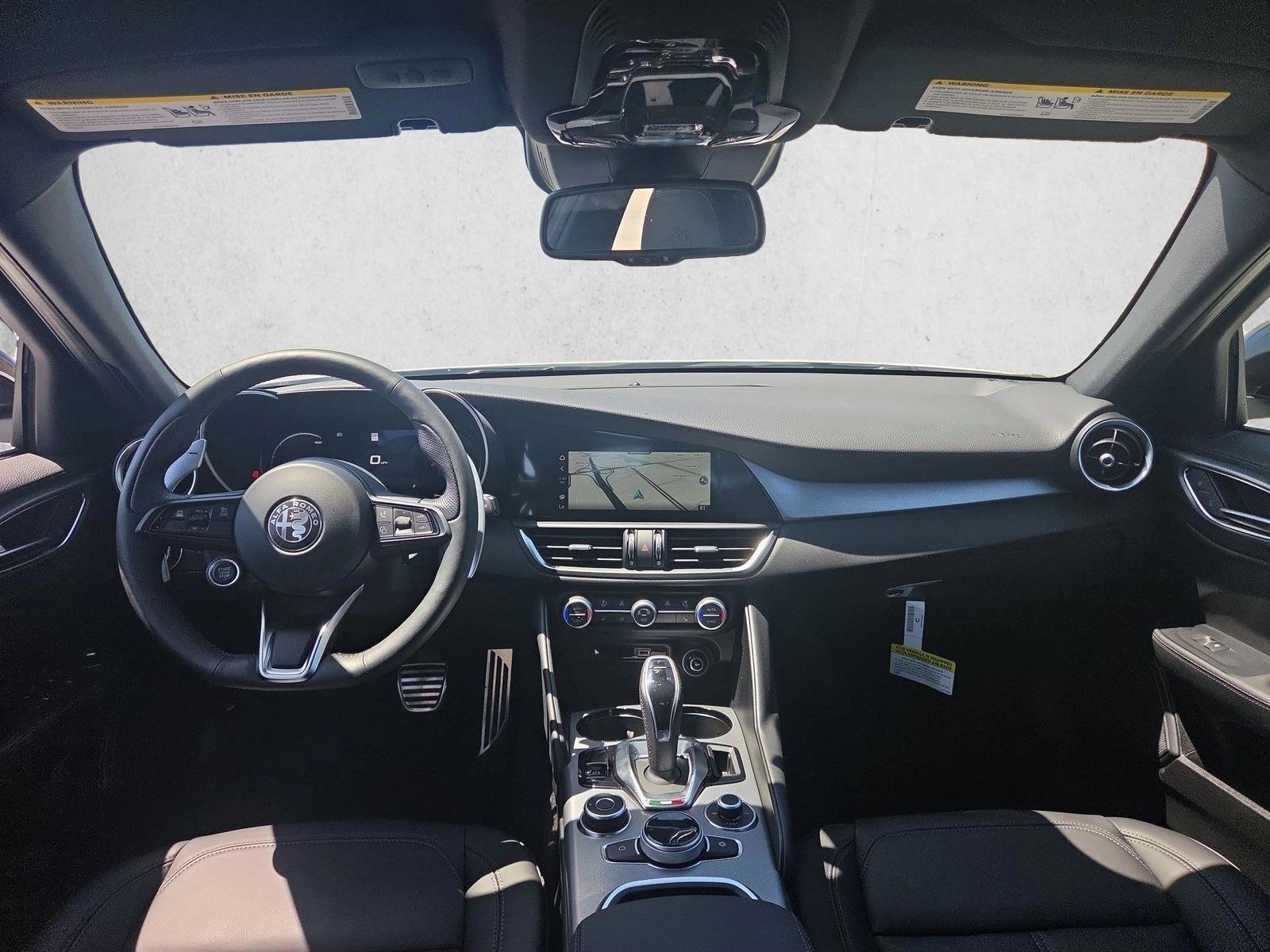 Thumbnail: 2025 Alfa Romeo Giulia - 3