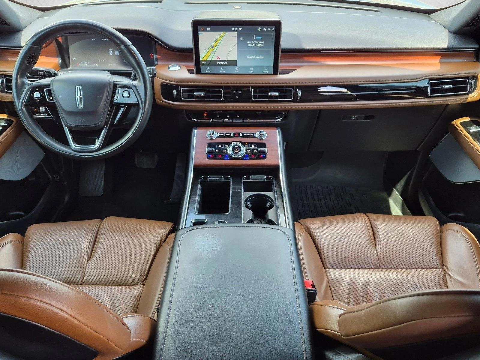Thumbnail: 2023 Lincoln Aviator - 4