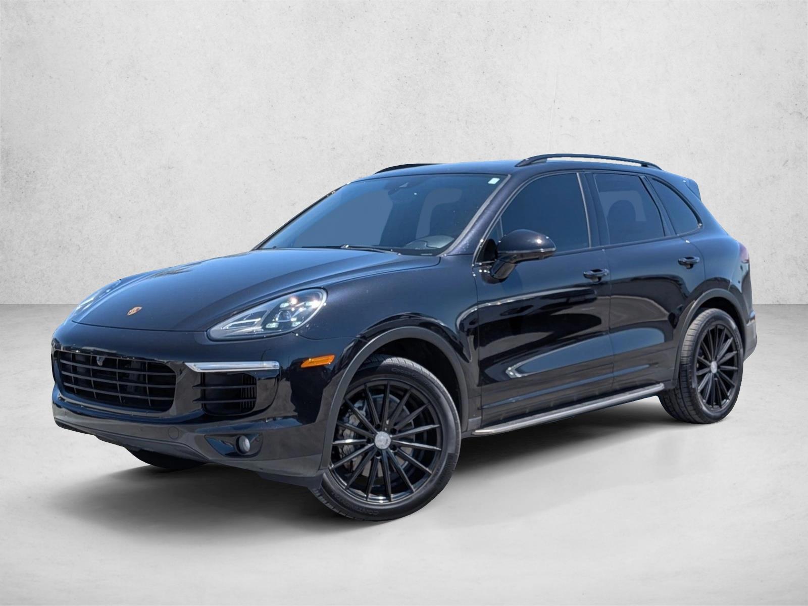 Thumbnail: 2017 Porsche Cayenne - 1