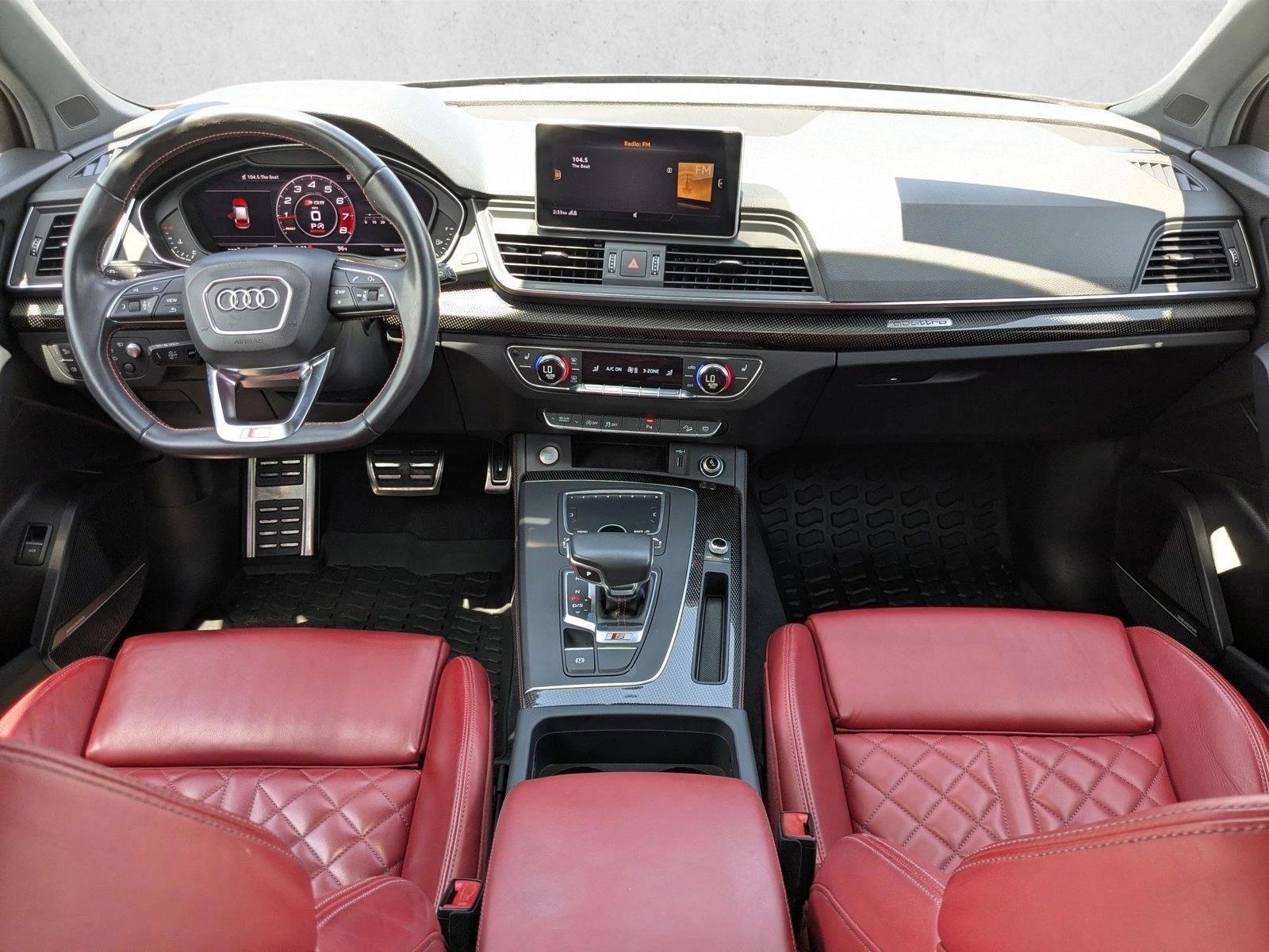 Thumbnail: 2018 Audi SQ5 - 3