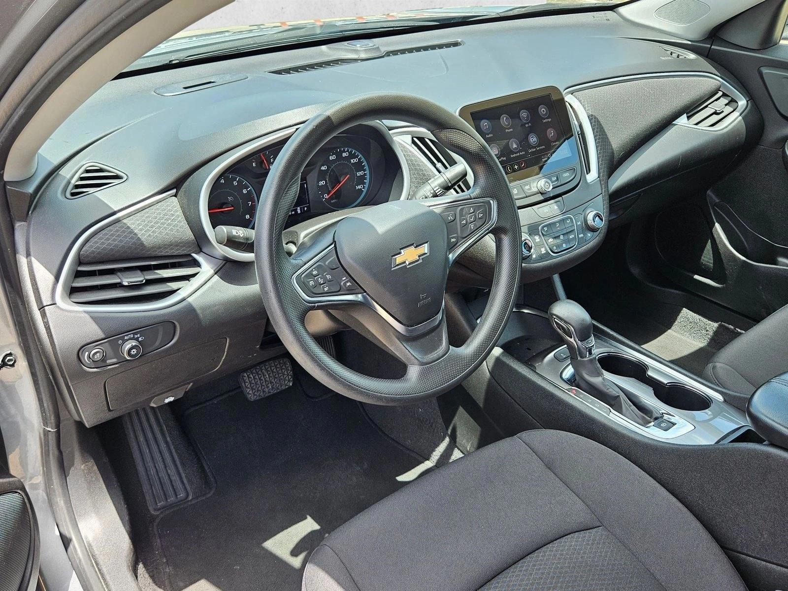 Thumbnail: 2024 Chevrolet Malibu - 3
