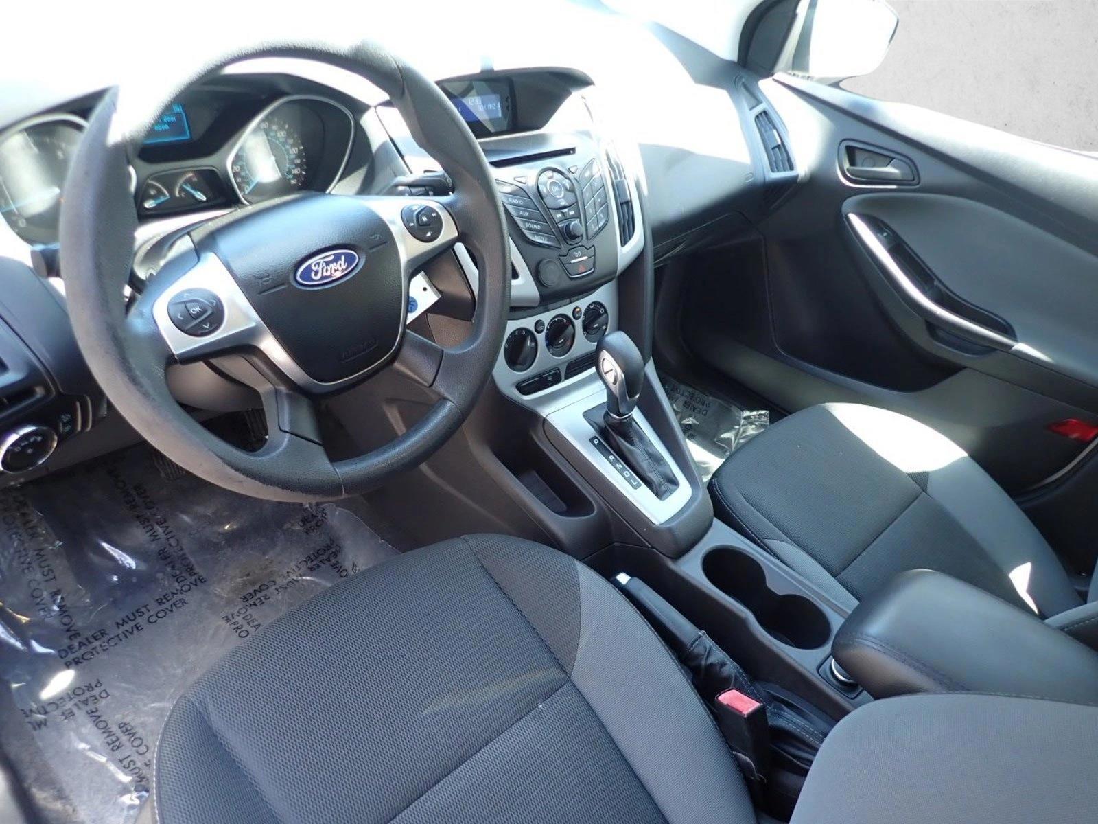 Thumbnail: 2012 Ford Focus - 3