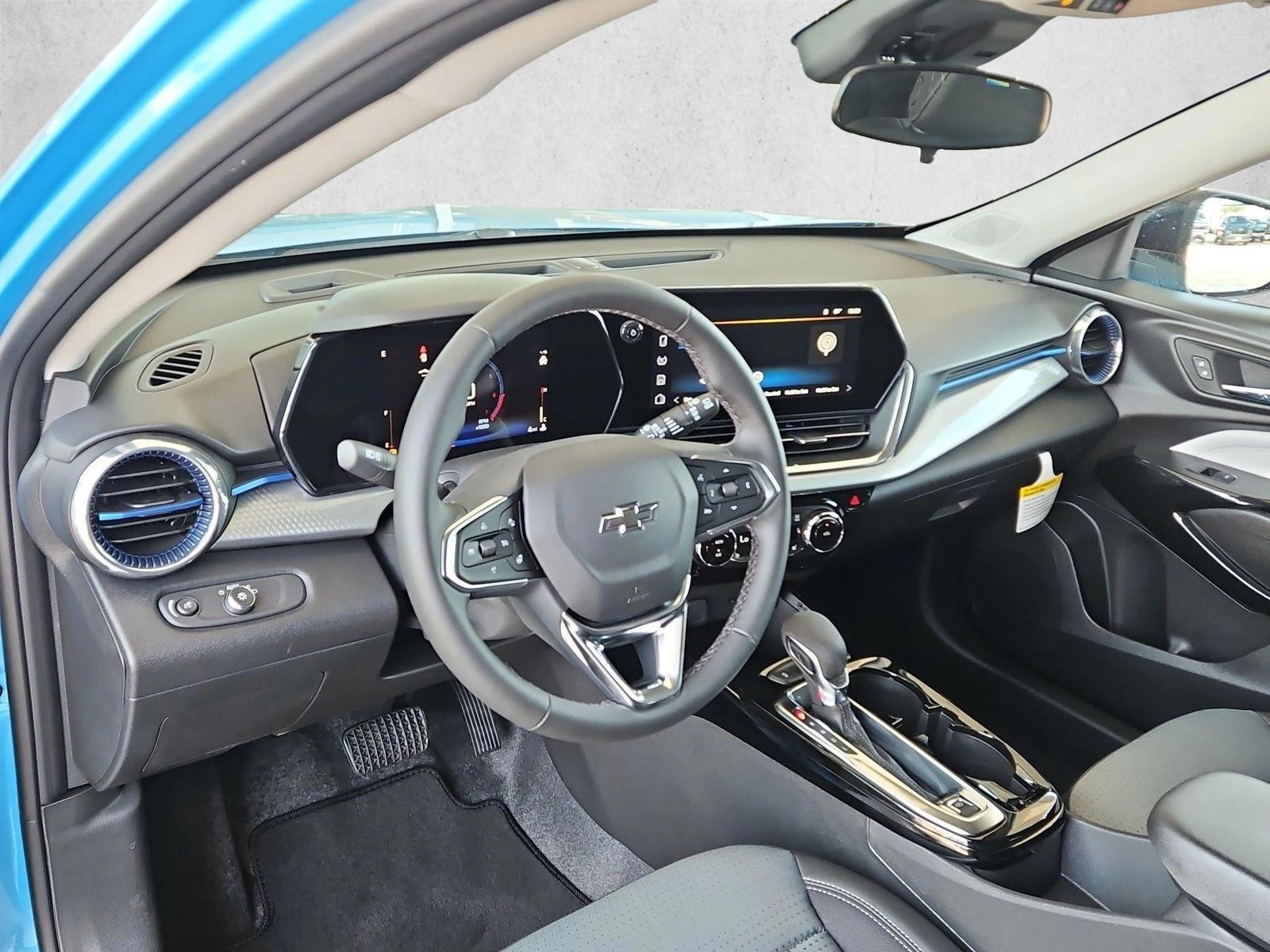 Thumbnail: 2026 Chevrolet Trax - 3