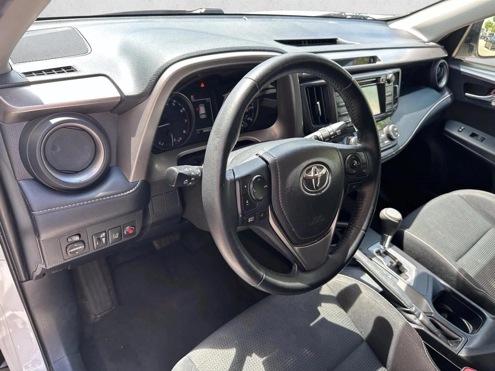 Thumbnail: 2017 Toyota RAV4 - 5
