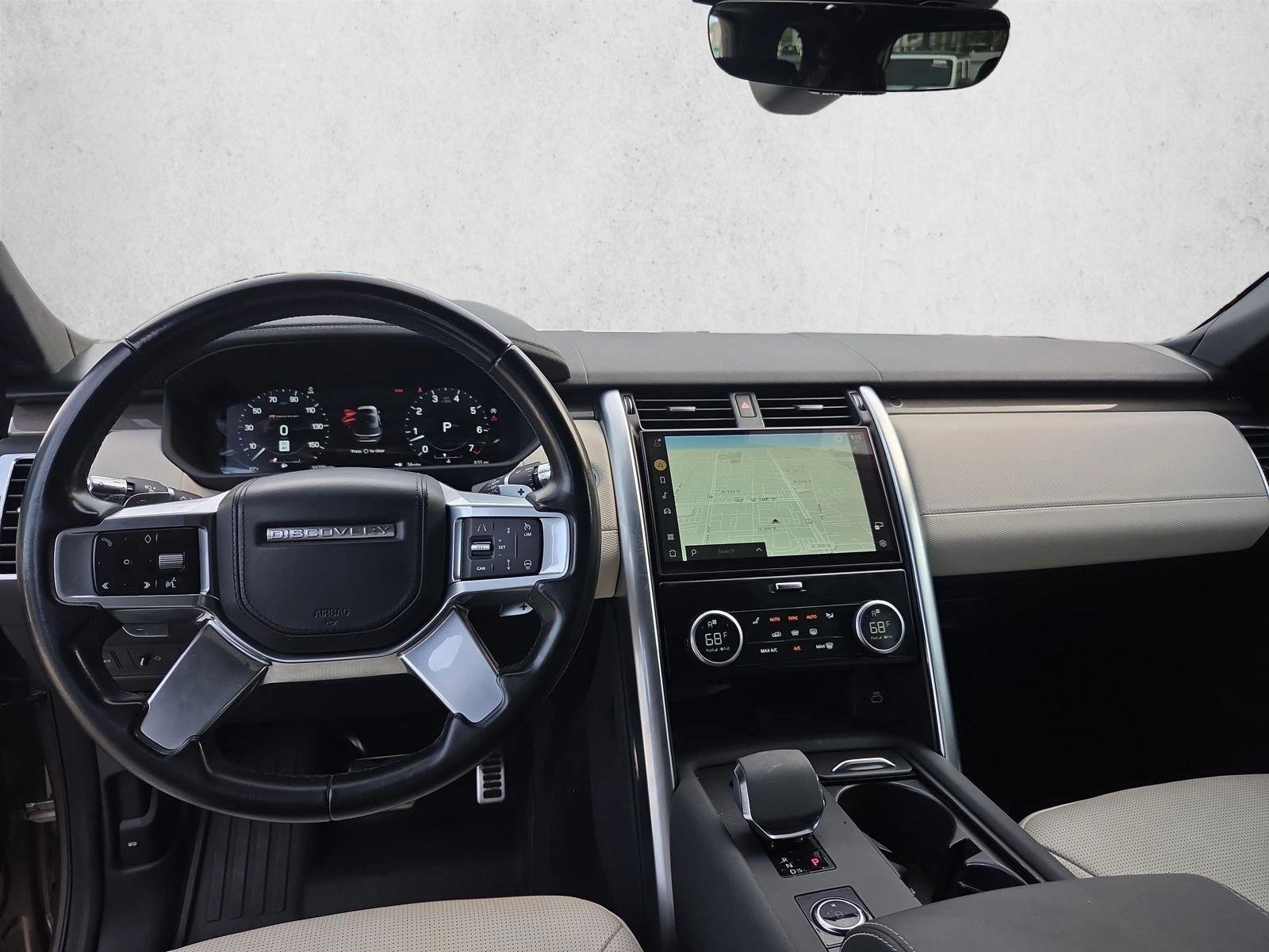 Thumbnail: 2021 Land Rover Discovery - 3