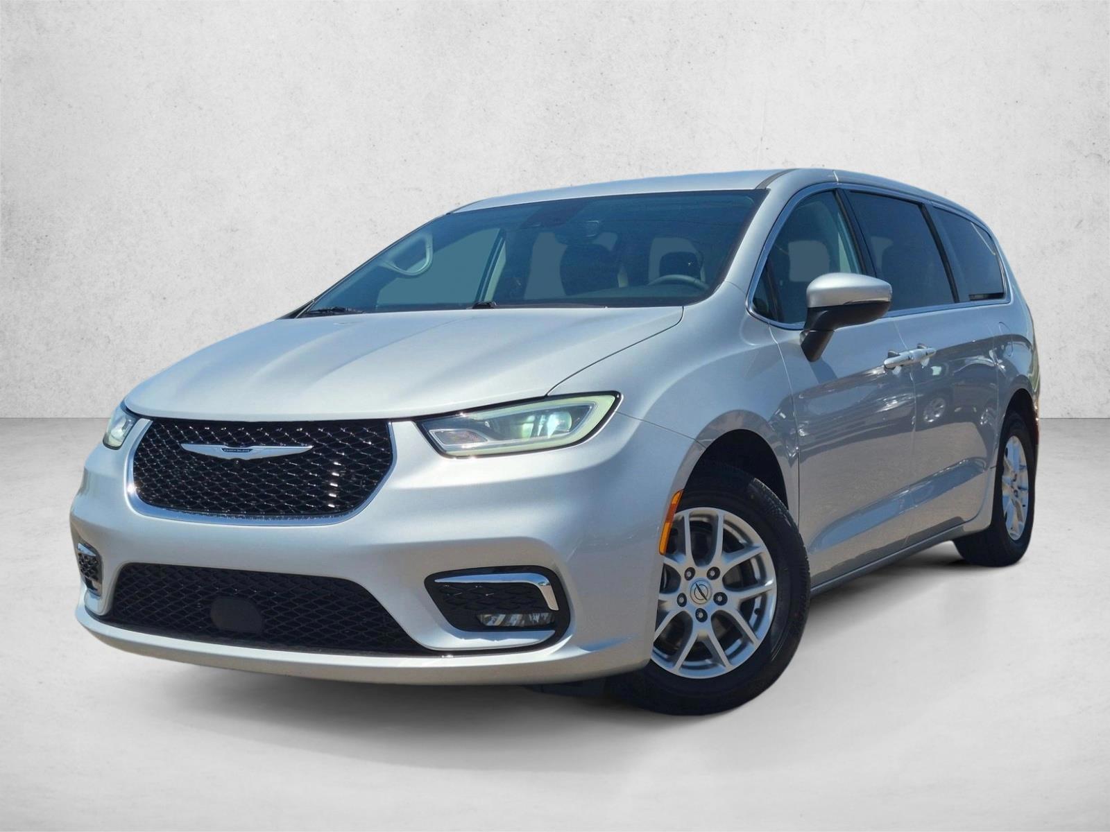 Thumbnail: 2023 Chrysler Pacifica - 1